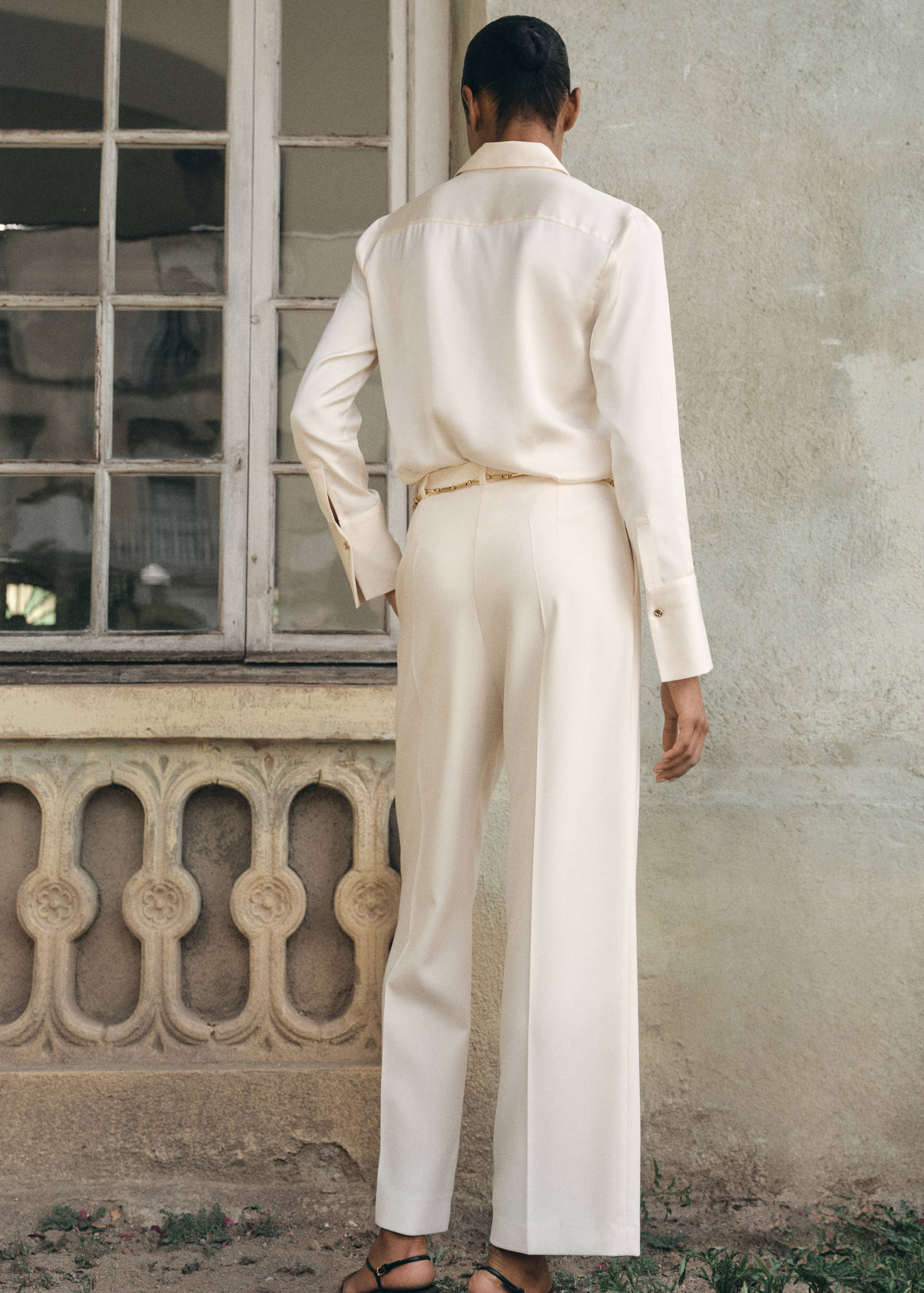 Calças retas de pinças - Verso do artigo