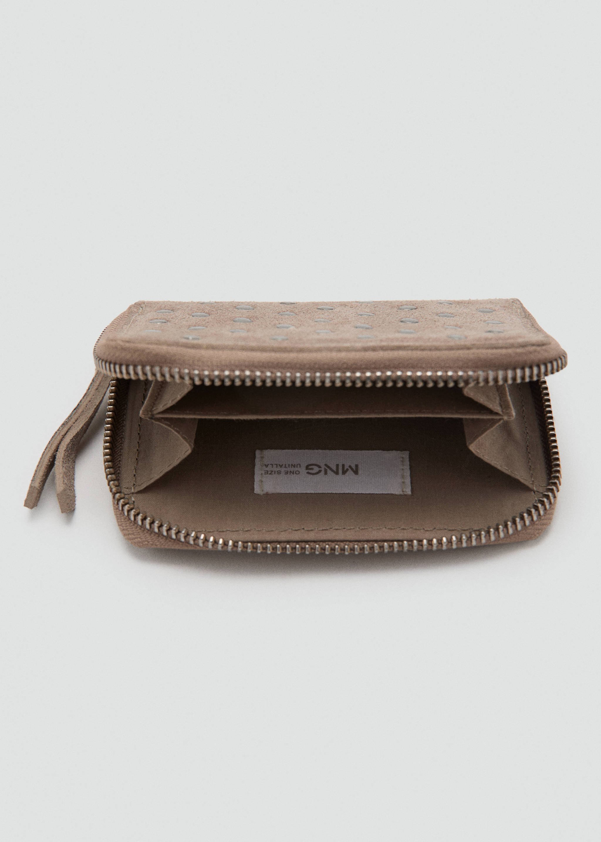 Studded leather purse - Details of the article 1