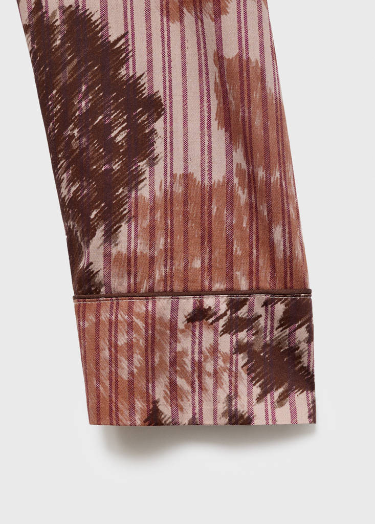 Pyjama shirt with blurred print — Brown