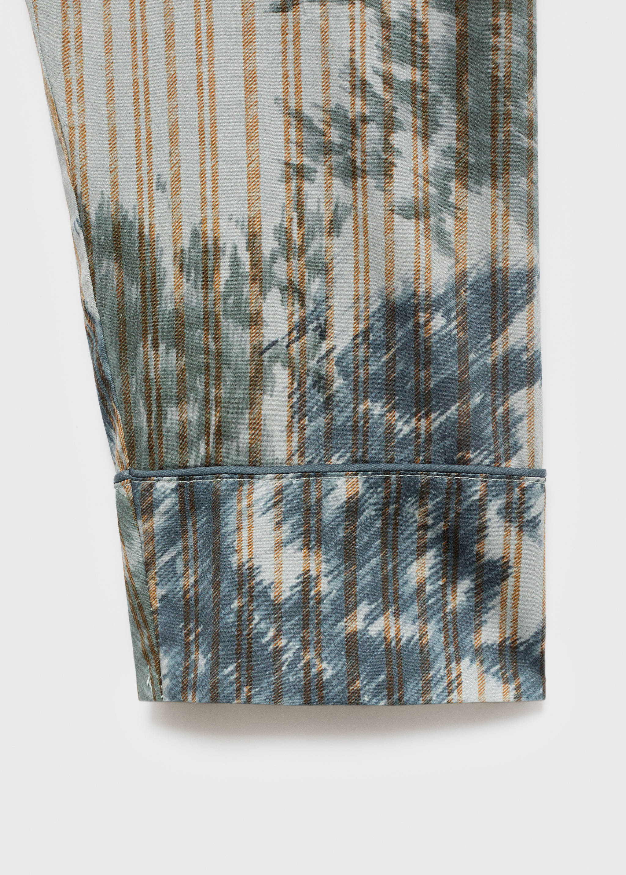 Pyjama shirt with blurred print - Details of the article 0