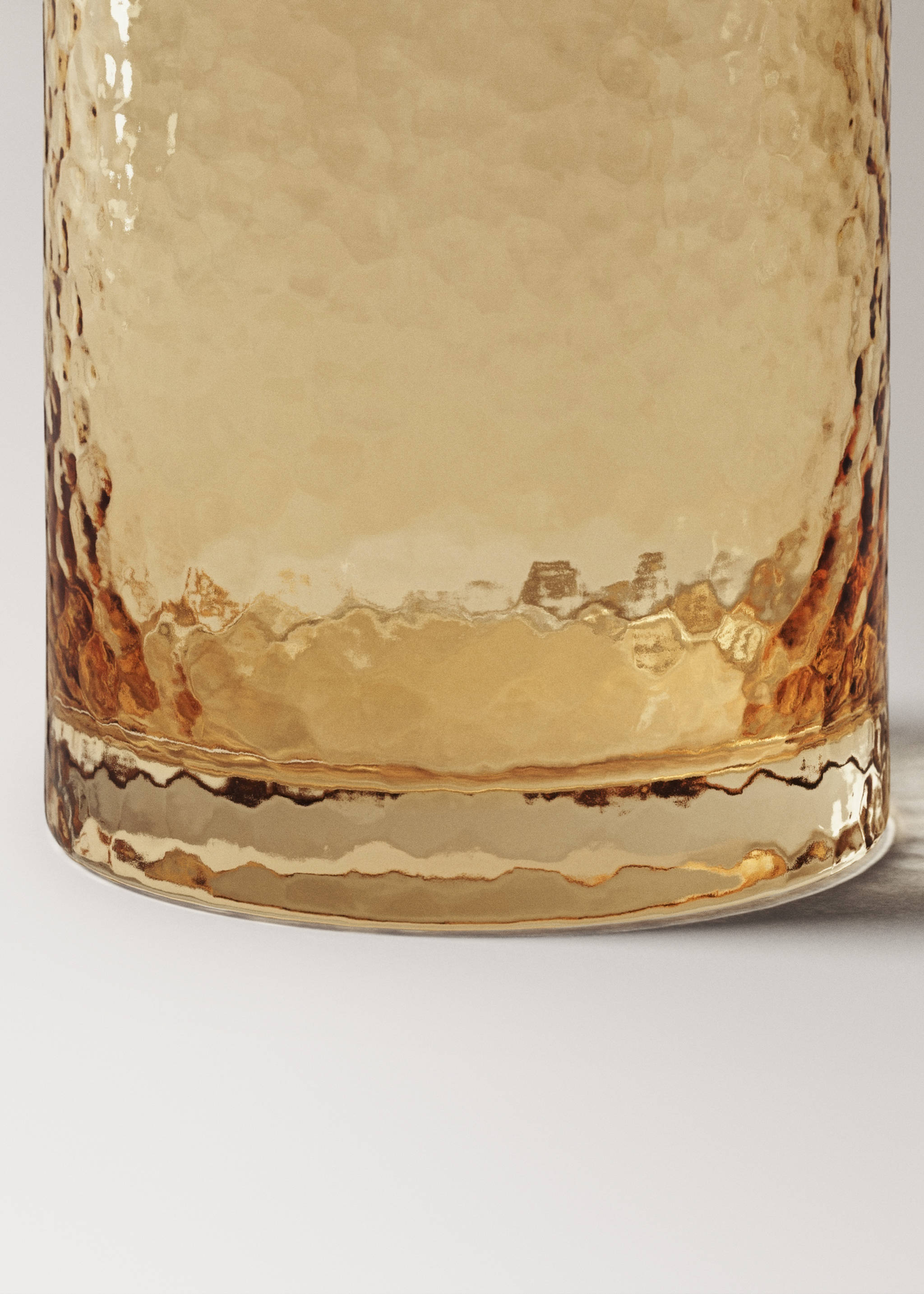Hammered glass tumbler - Details of the article 2
