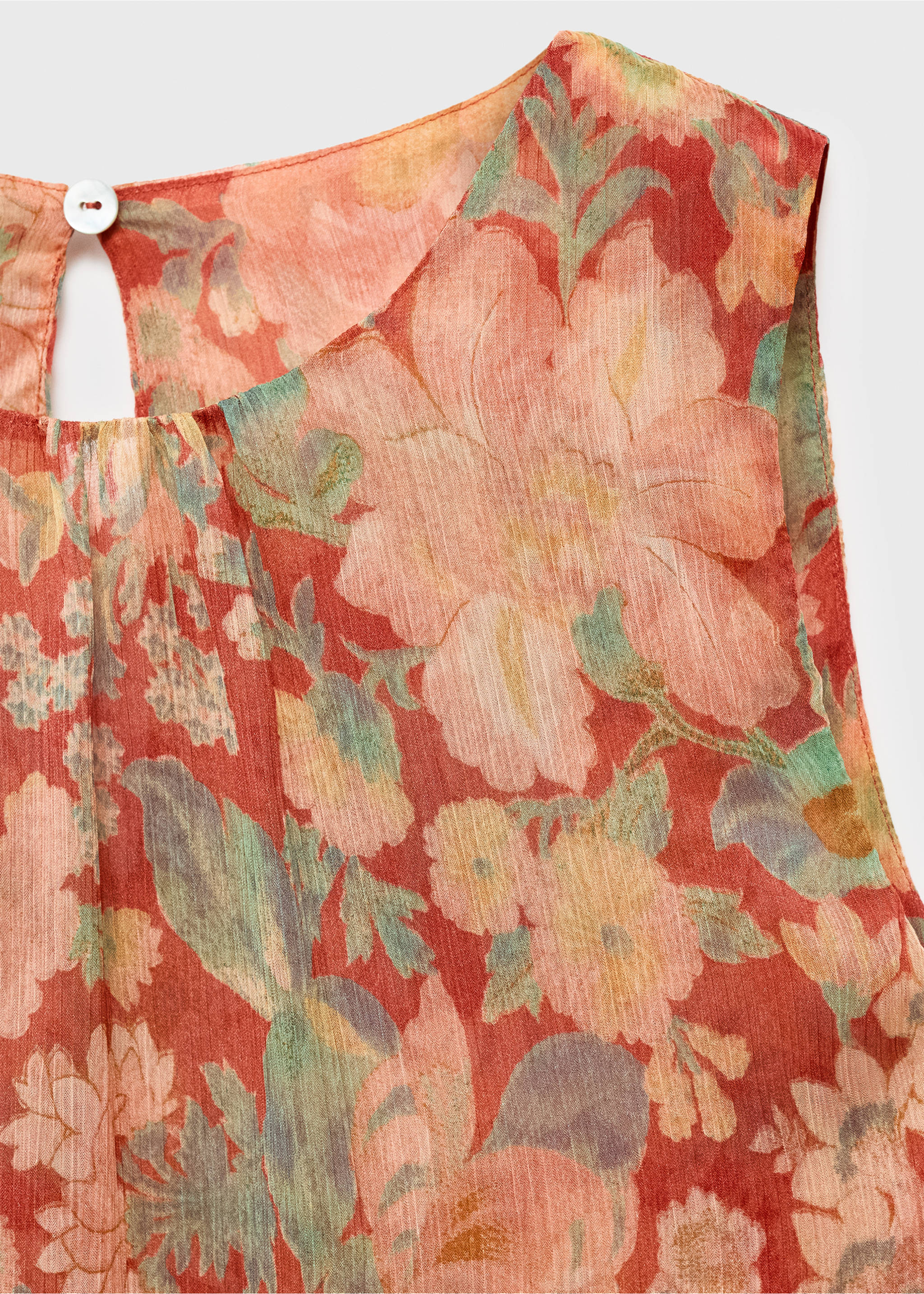 Floral pleated blouse - Details of the article 8, Maroon. Ref: 17054445-00.