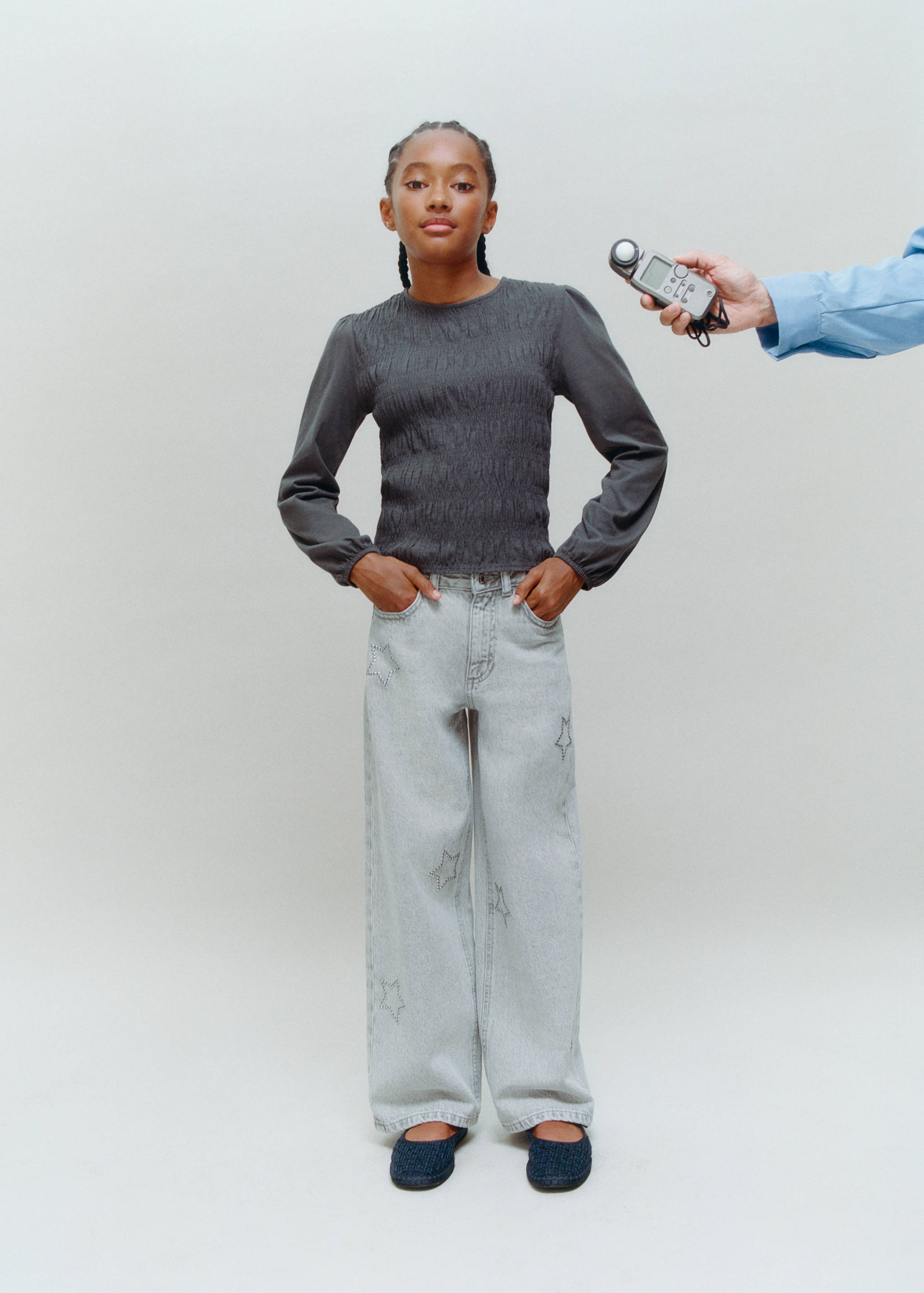 Wide leg jeans with stars - Details of the article 5