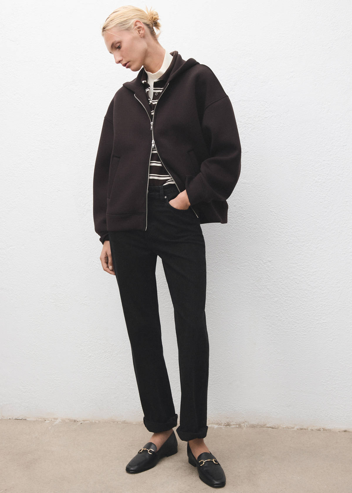 Leather loafer with buckle — Black