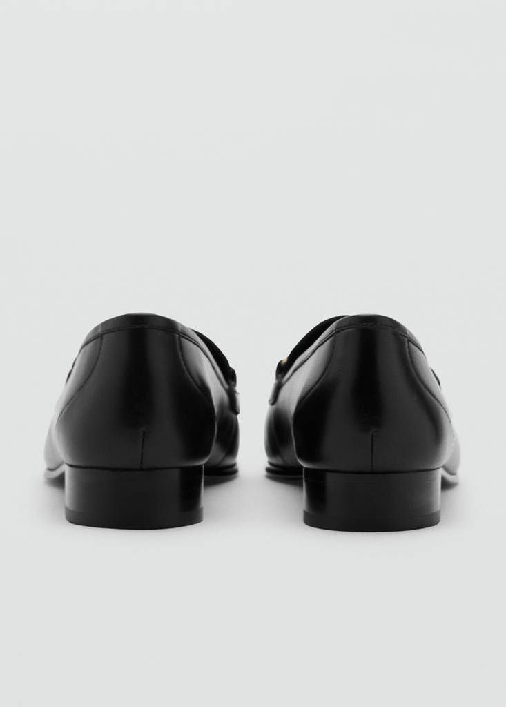 Leather loafer with buckle — Black