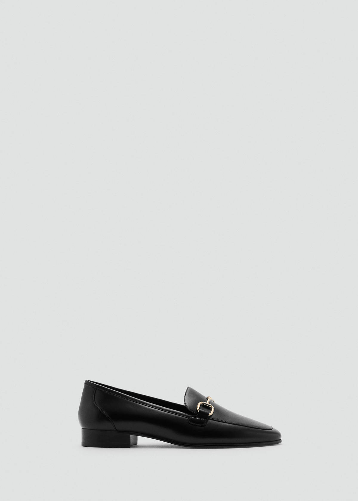 Leather loafer with buckle — Black