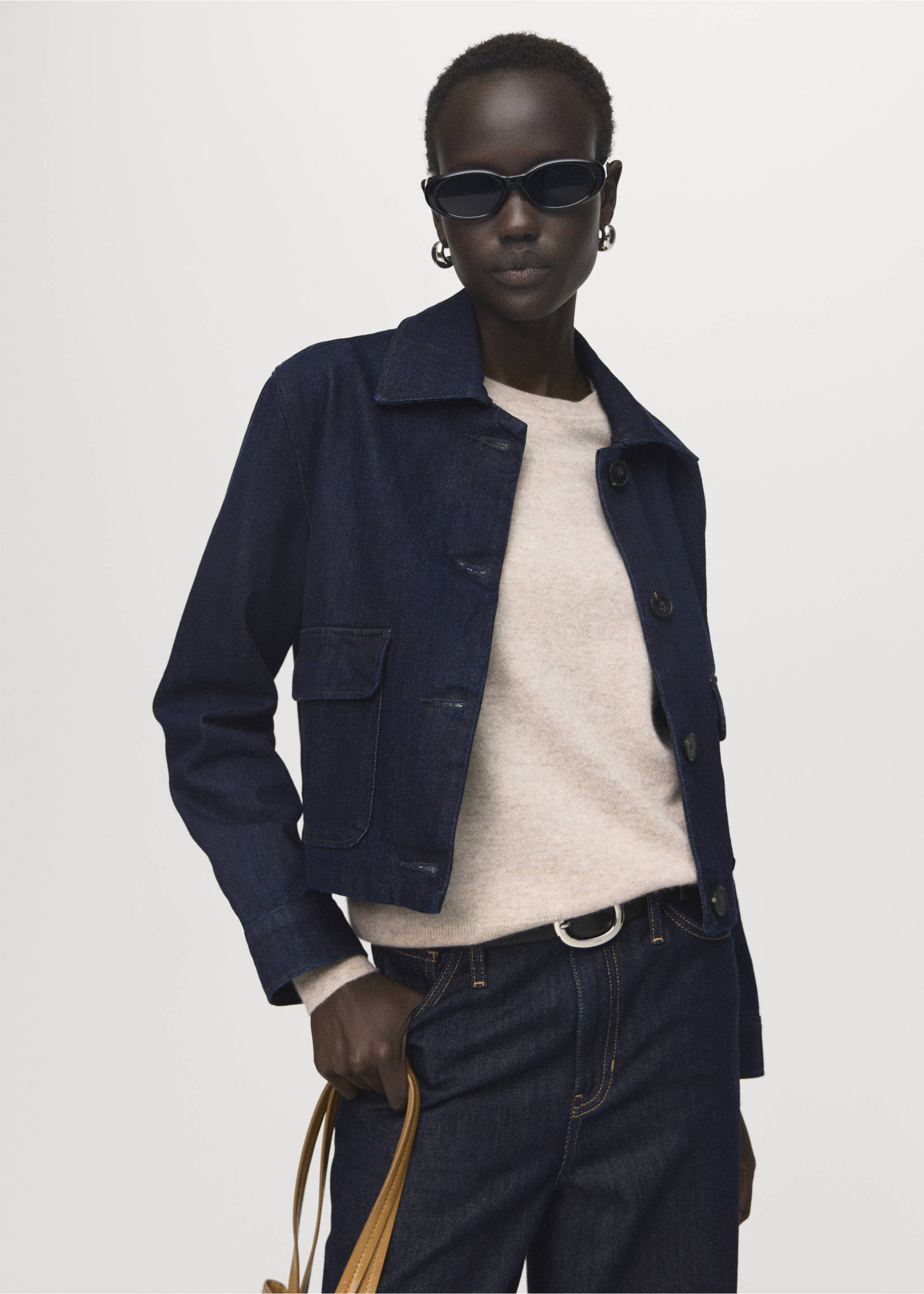 Denim jacket with pockets - Details of the article 2, Open Blue. Ref: 17054785-00.