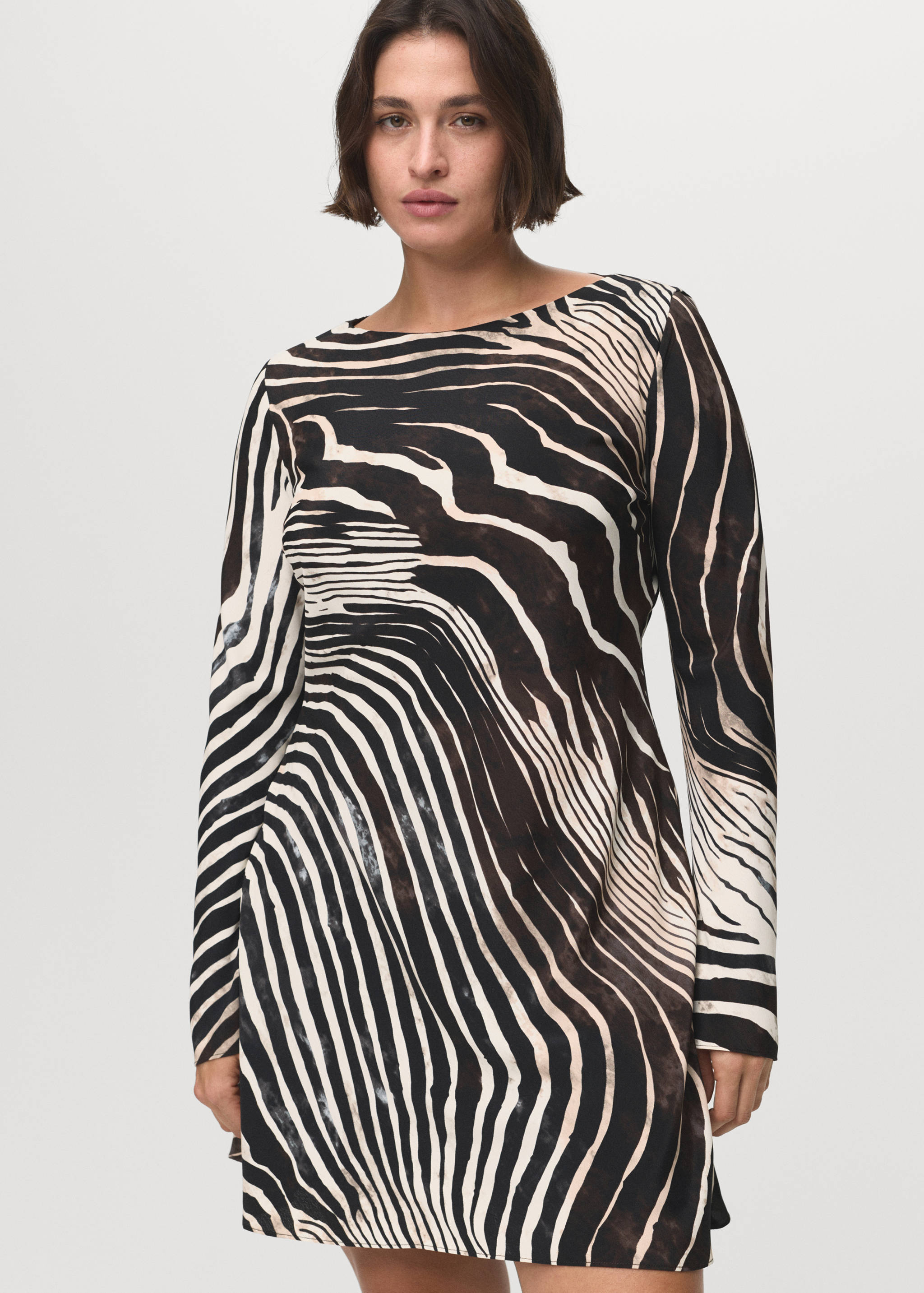 Zebra-print dress with flared sleeves - Details of the article 5