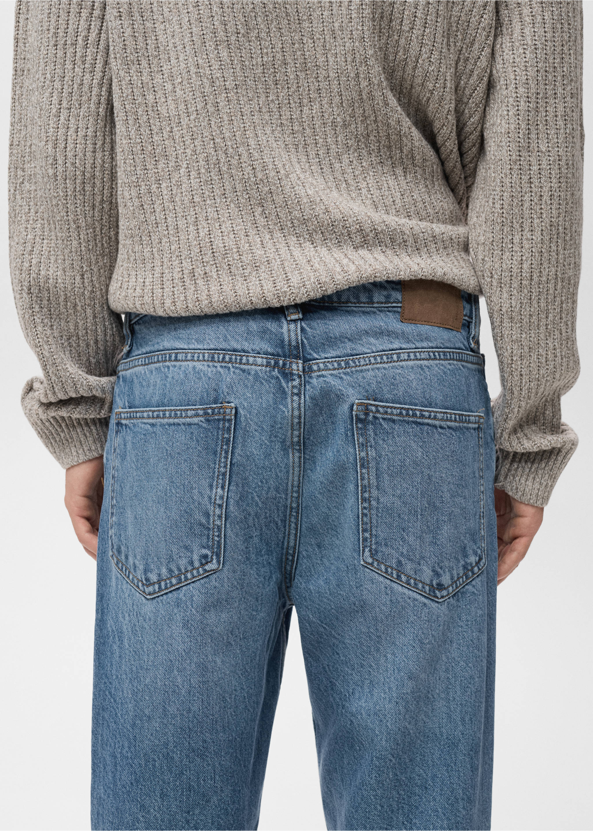 Jeans Sammy  cropped carrot fit - Detalle del artículo 3, Azul medio. Ref: 17055142-00.