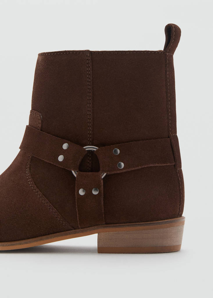 Suede leather ankle boots — Medium Brown