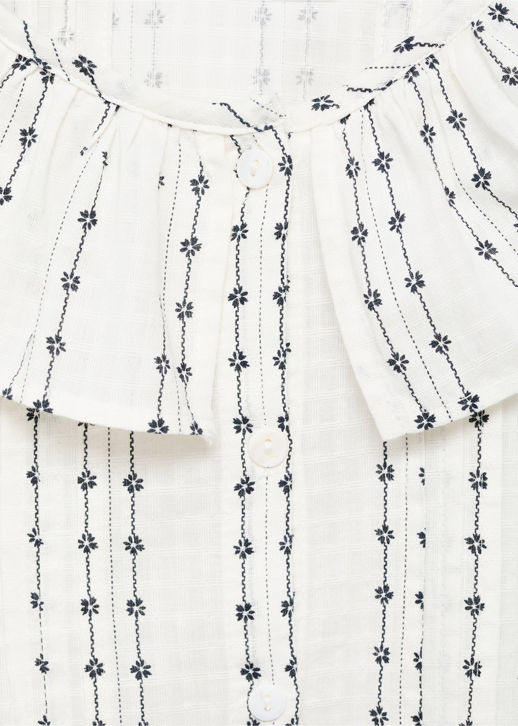 Blouse col Claudine - Détail de l'article 8, Écru. Ref: 17055151-00.
