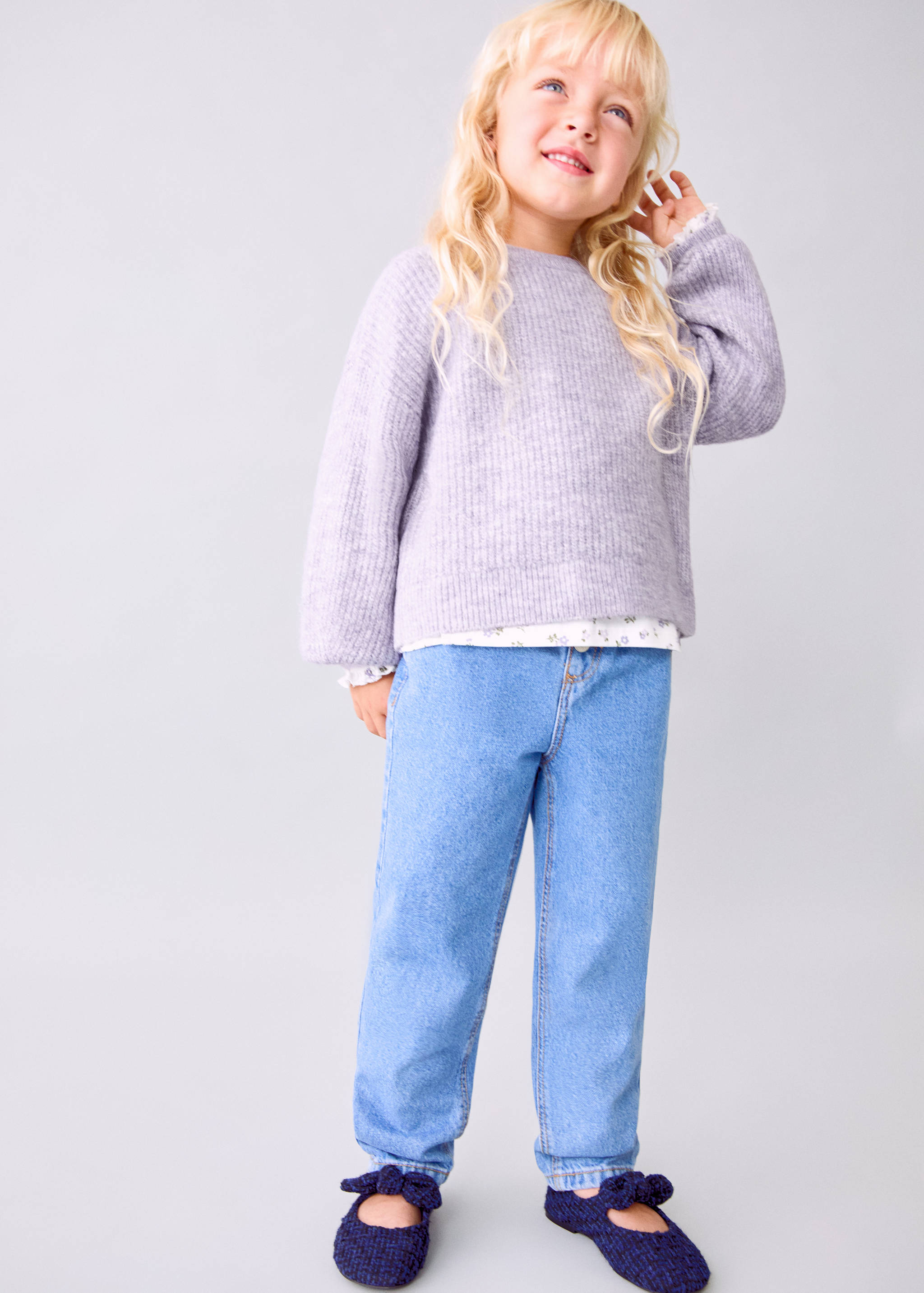 Knitted ribbed sweater - General plane