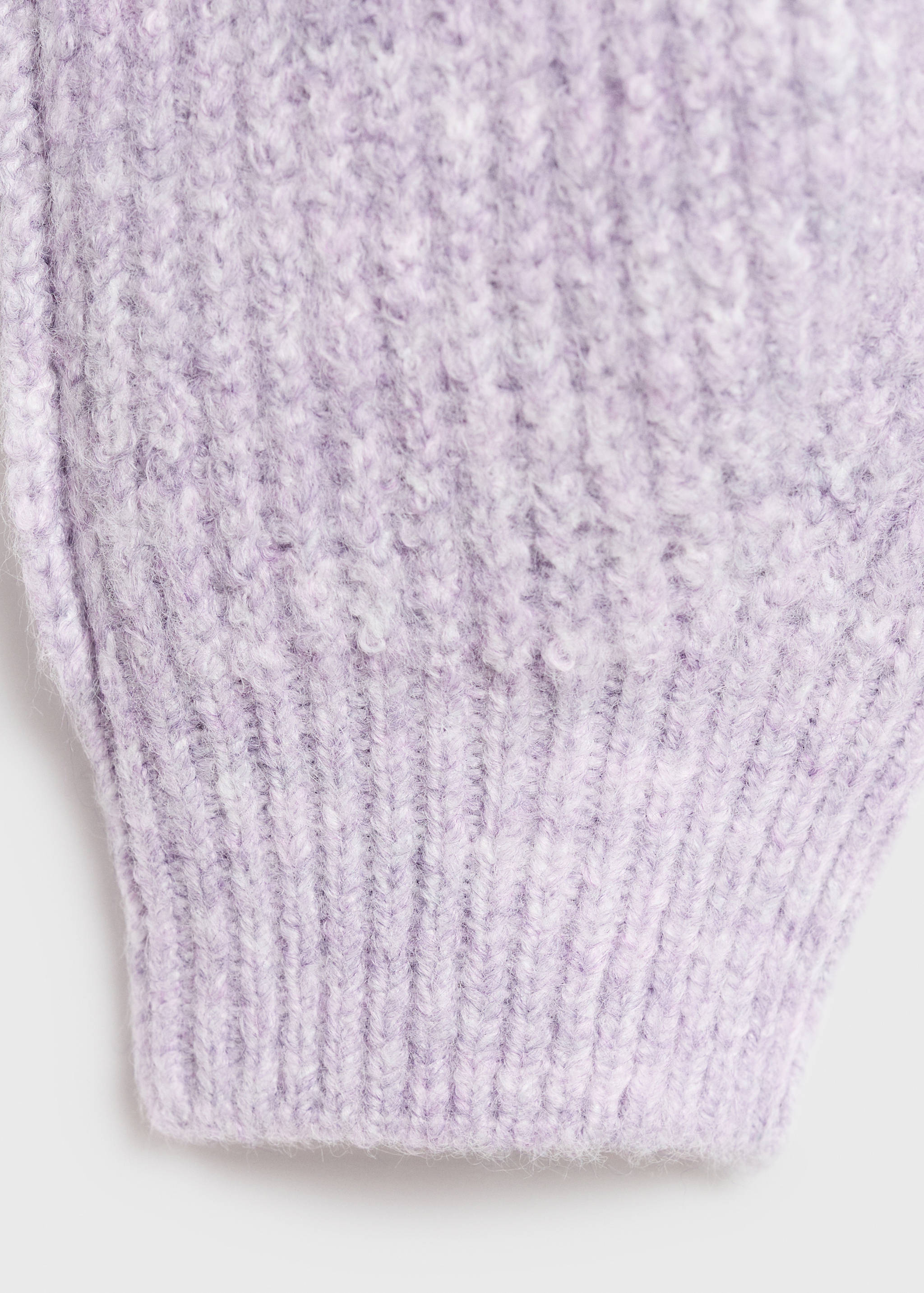 Knitted ribbed sweater - Details of the article 0