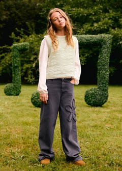 Floral-embroidered waistcoat — Pastel Green 5
