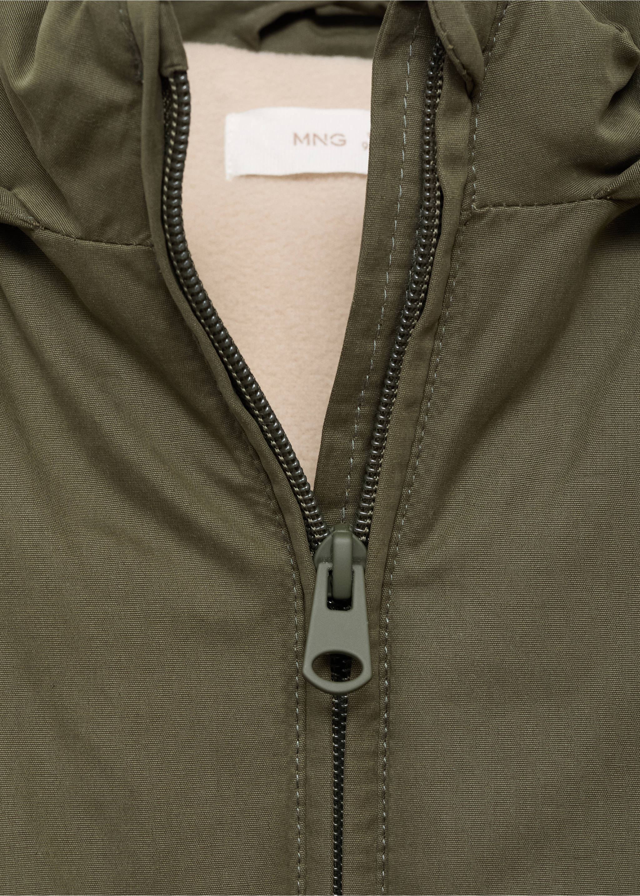 Anorak acolchado capucha - Detalle del artículo 8, Khaki. Ref: 17055786-00.