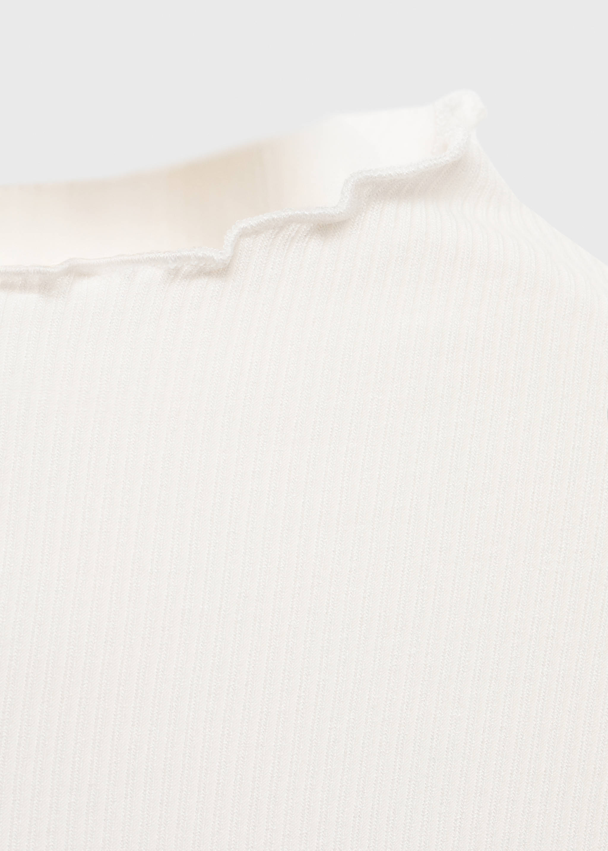 Ribbed t-shirt with scalloped trim - Details of the article 8