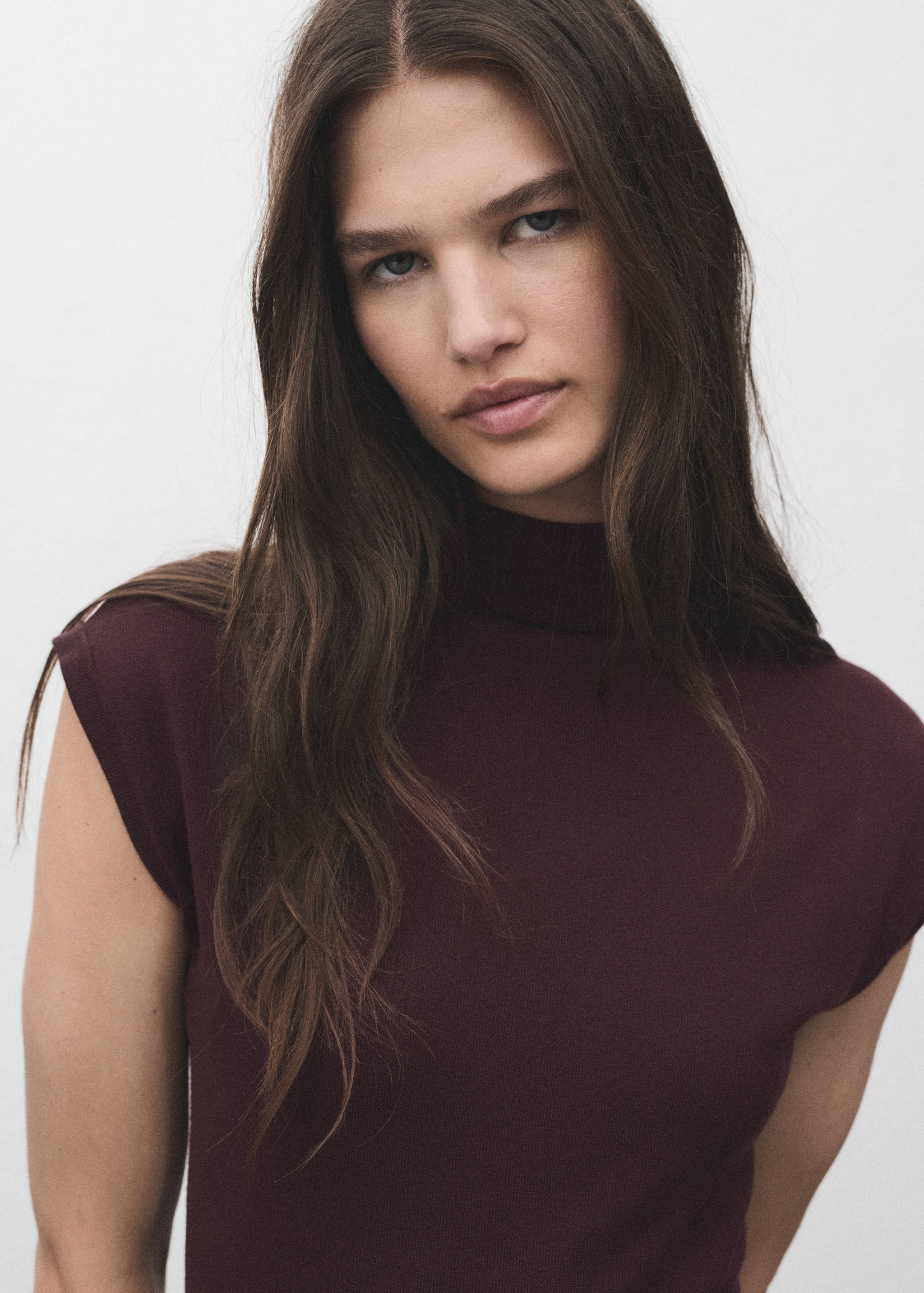 Vestido de malha com gola perkins - Pormenor do artigo 1