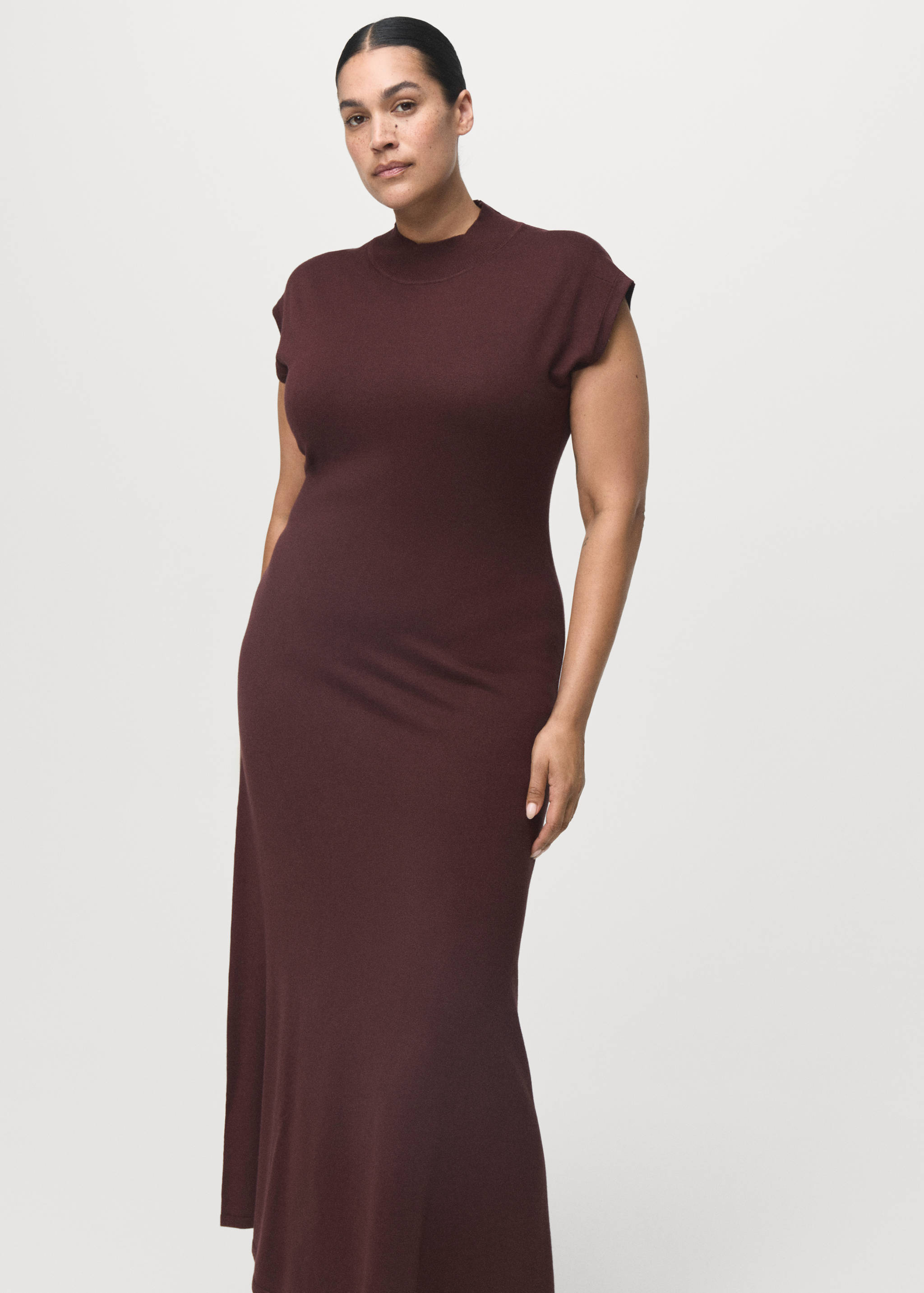 Vestido de malha com gola perkins - Pormenor do artigo 5