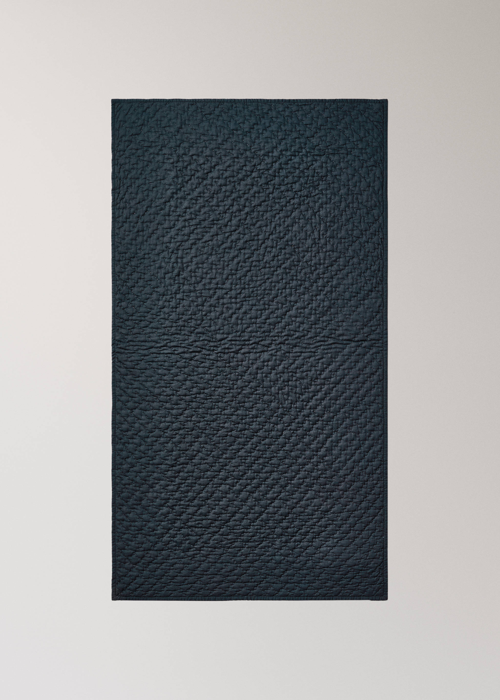 Hand-stitched cotton bedspread for mini-cot - Details of the article 3