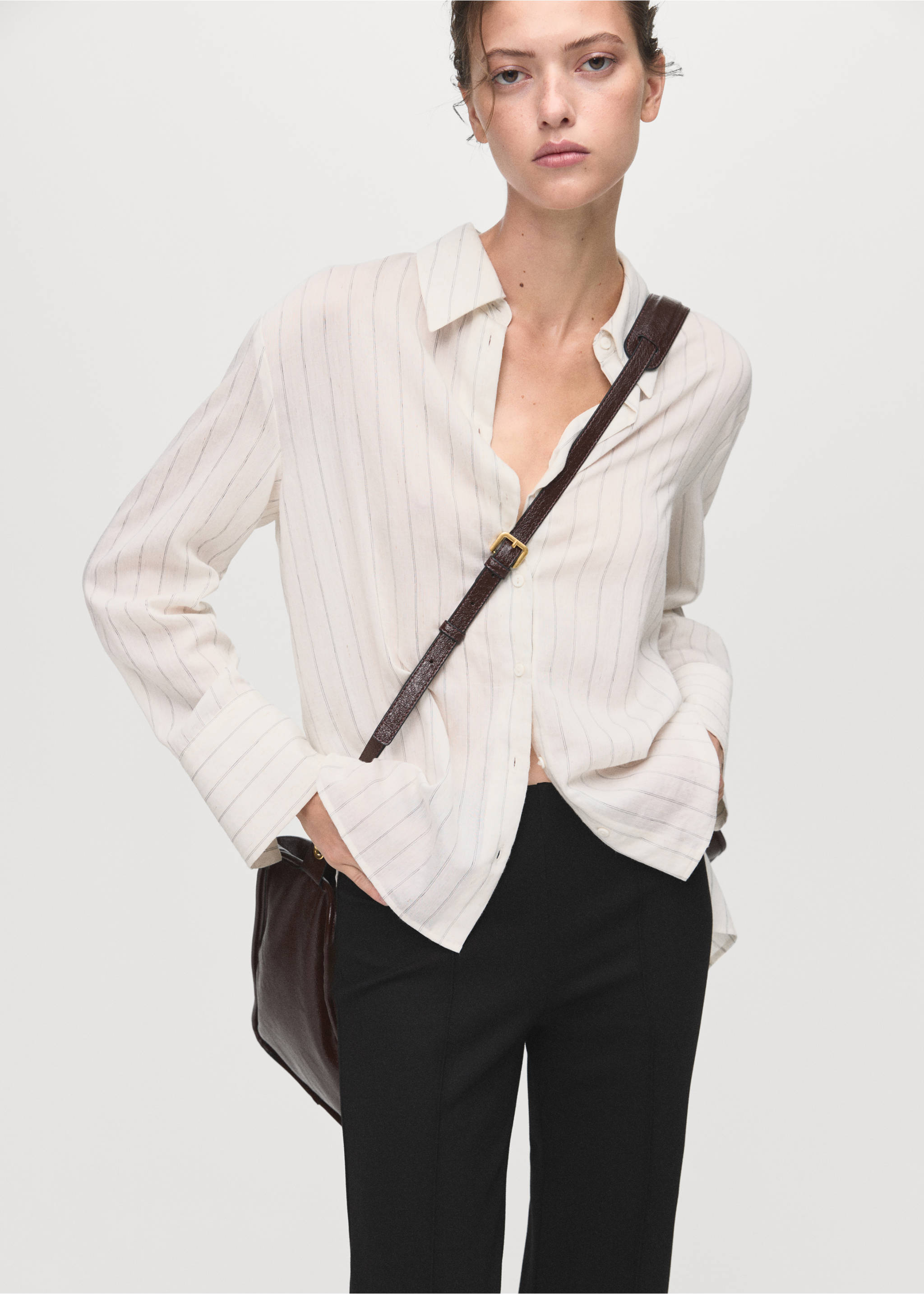 Leggings with seam detail - Details of the article 1, Black. Ref: 17055806-00.