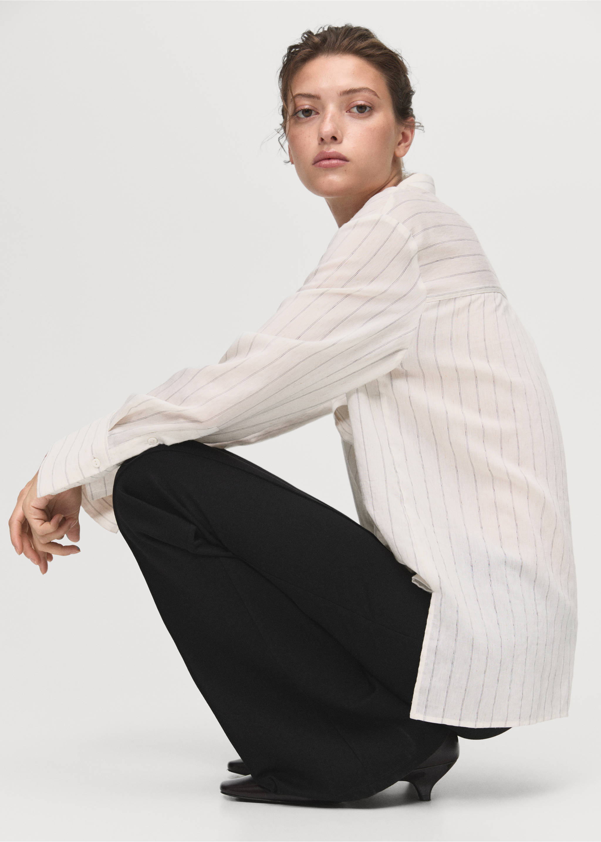 Leggings with seam detail - Details of the article 2, Black. Ref: 17055806-00.