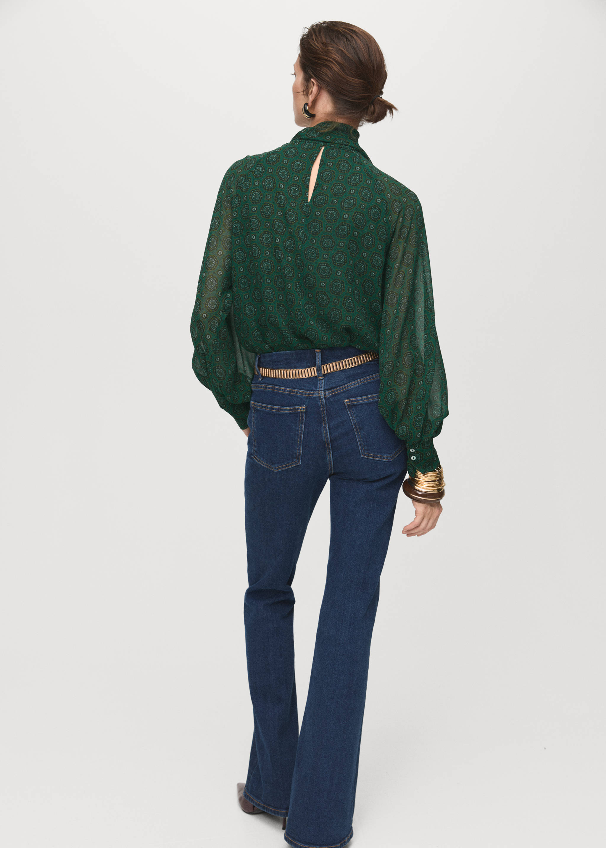 Blusa estampada com fecho de laço - Verso do artigo