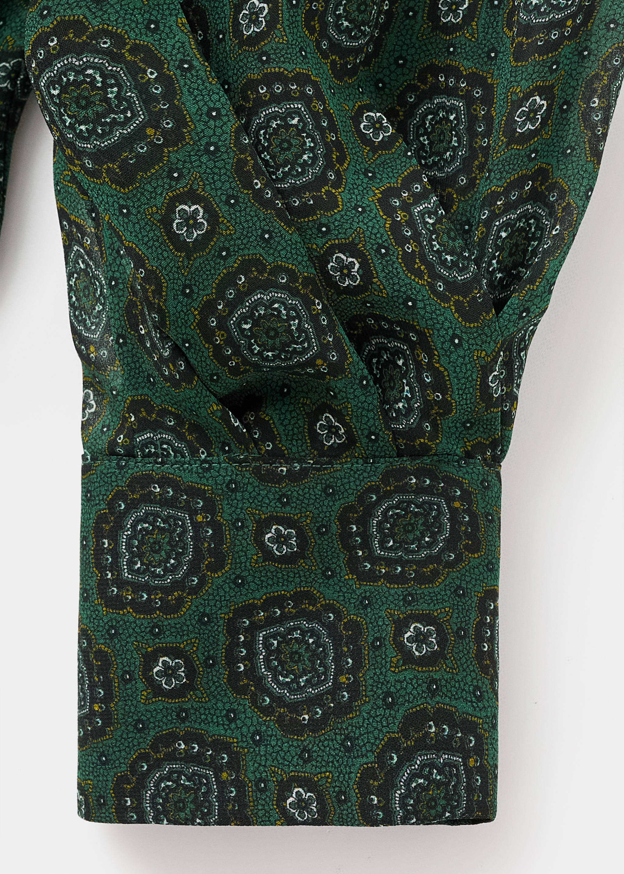 Blusa estampada com fecho de laço - Pormenor do artigo 0