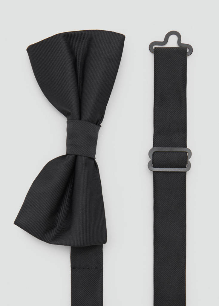 Plain bow tie — Black
