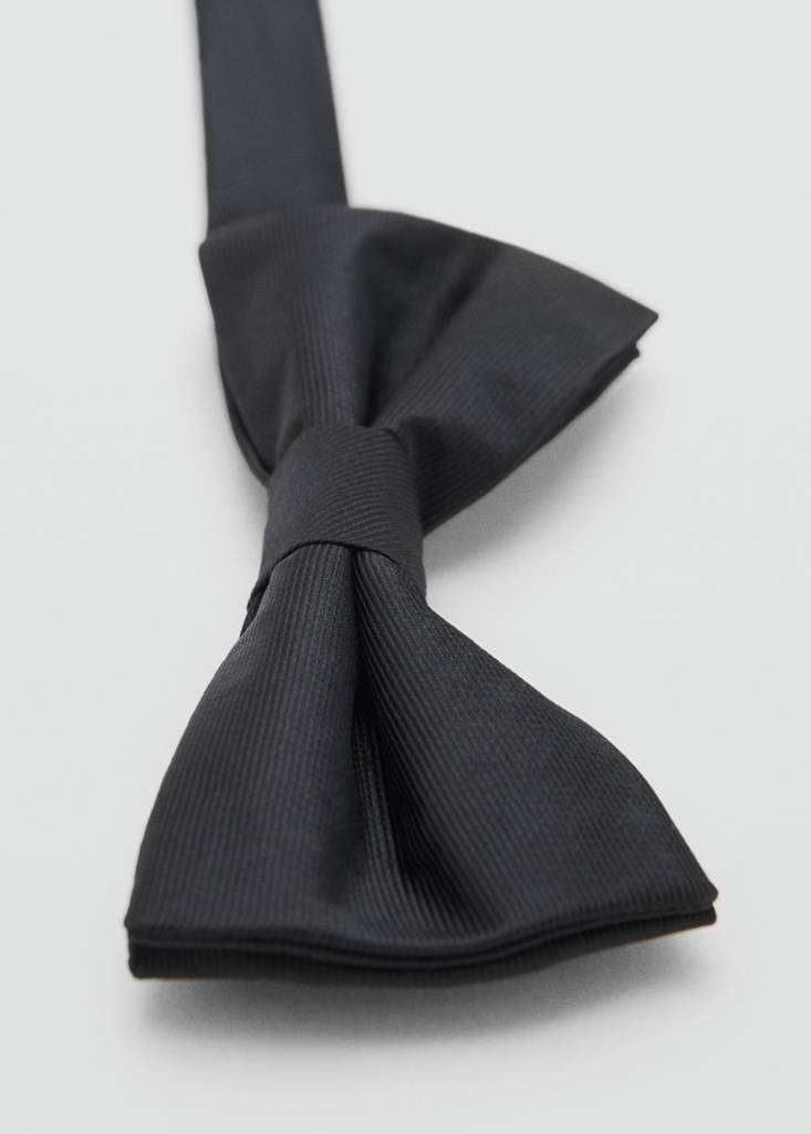Plain bow tie — Black