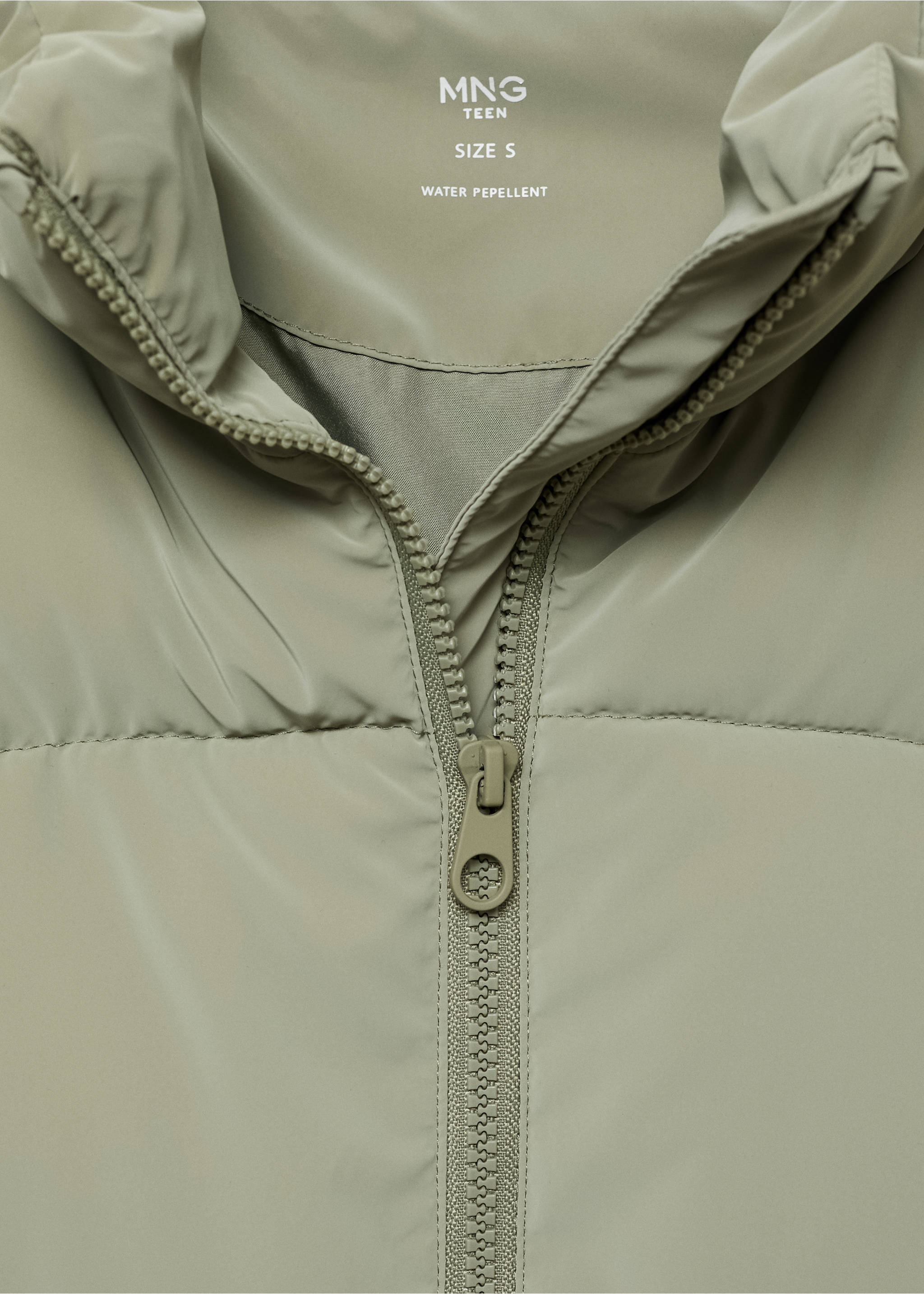 Soft quilted anorak - Details of the article 8, Pastel Green. Ref: 17055967-00.