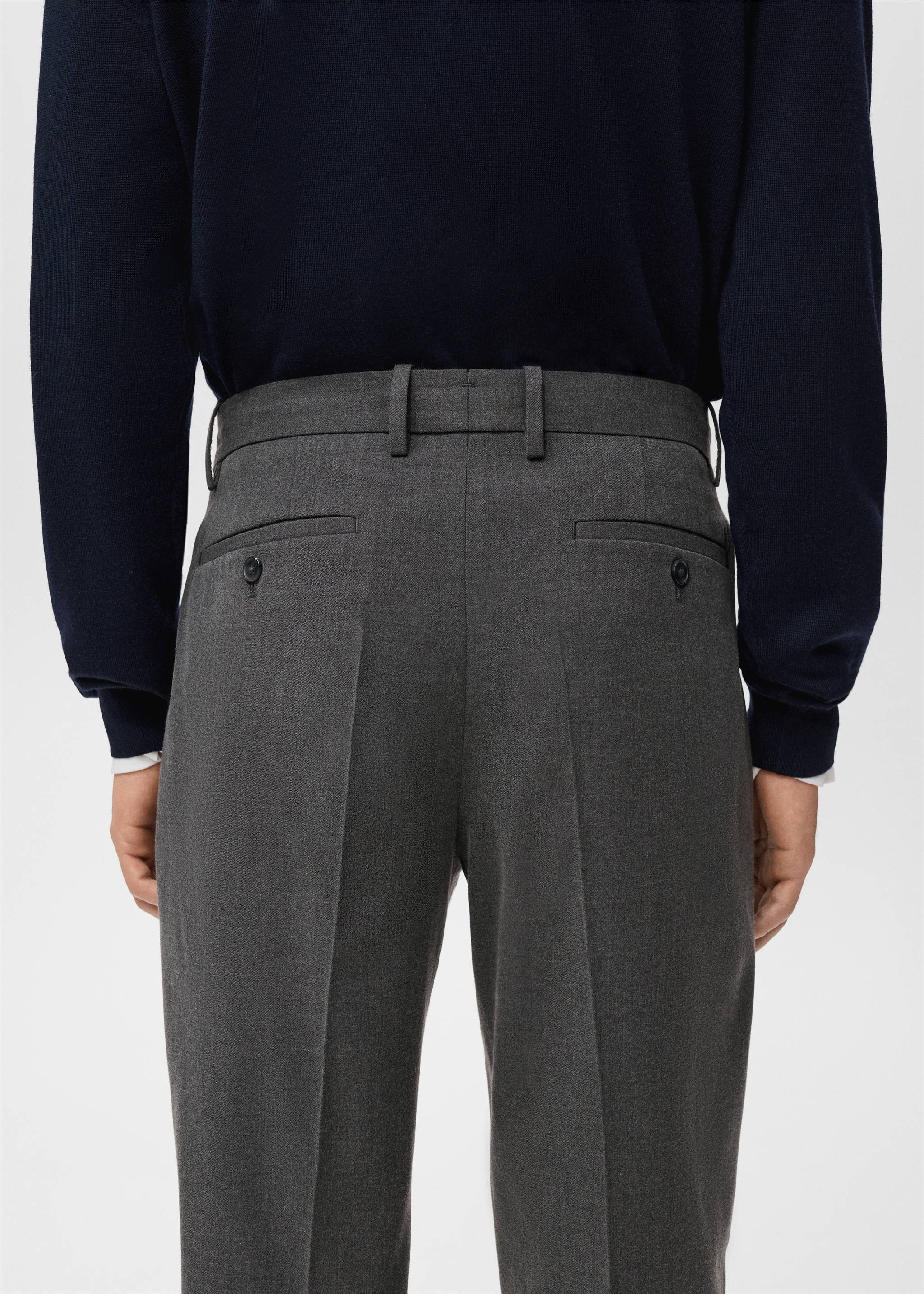 Pantalón franela regular fit pinzas - Detalle del artículo 6, Gris medio vigoré. Ref: 17055968-00.