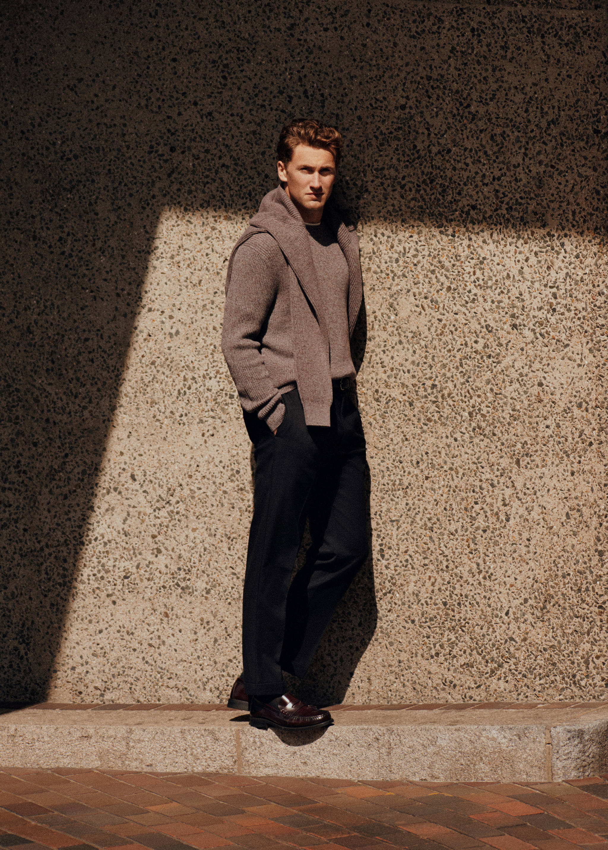 Regular-fit pleated flannel trousers - Details of the article 5