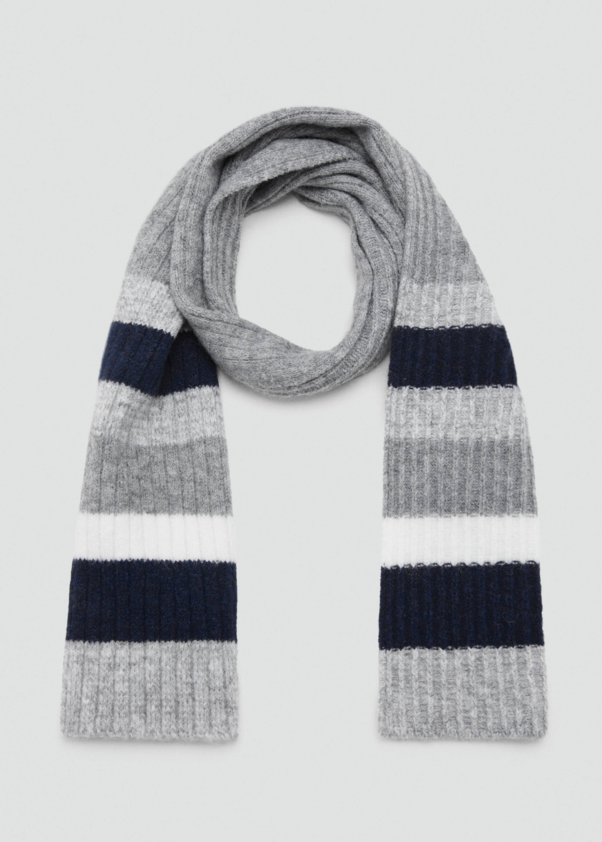 Striped knit scarf - Details of the article 1