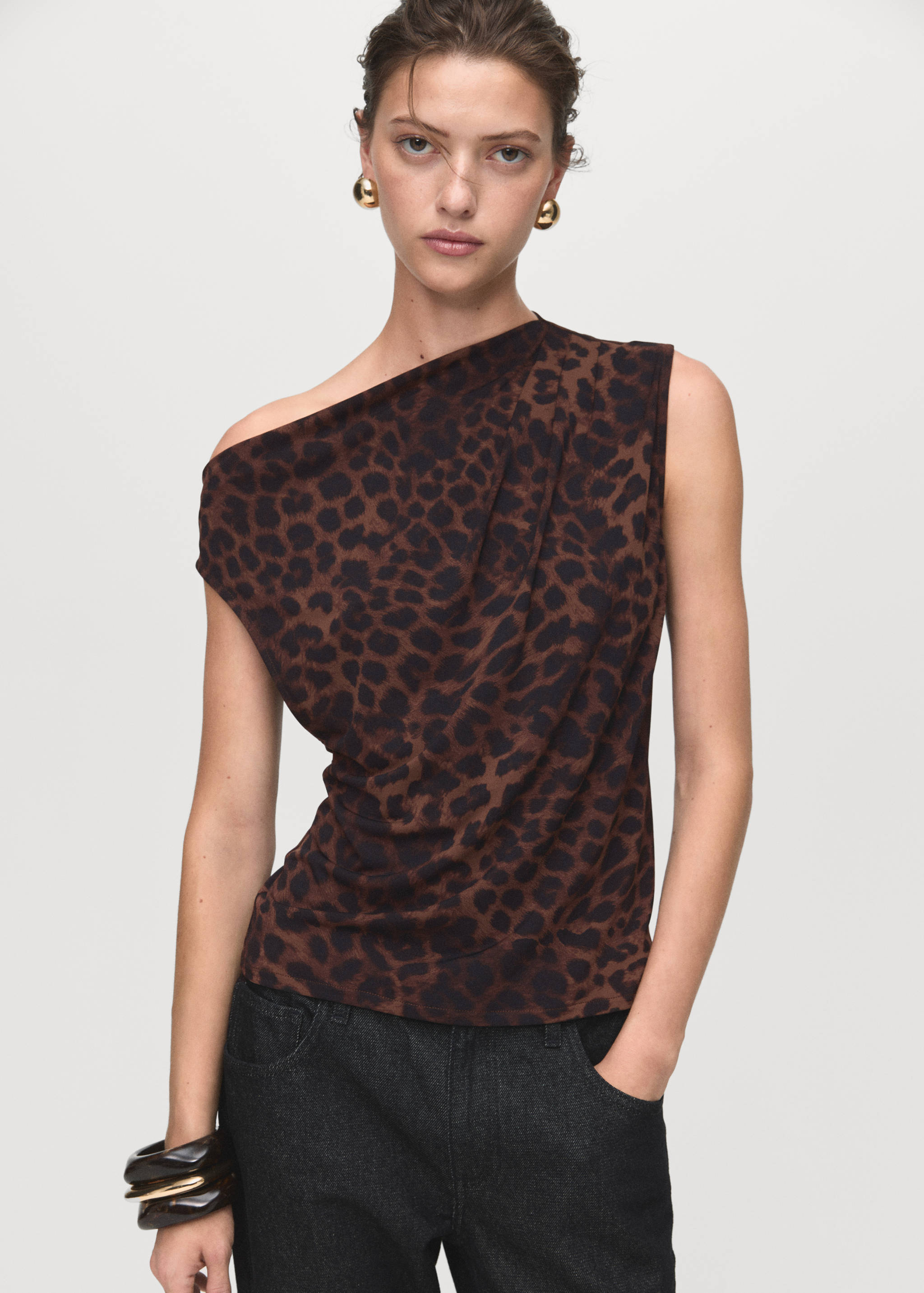 Leopard-print top with asymmetrical collar - Medium plane