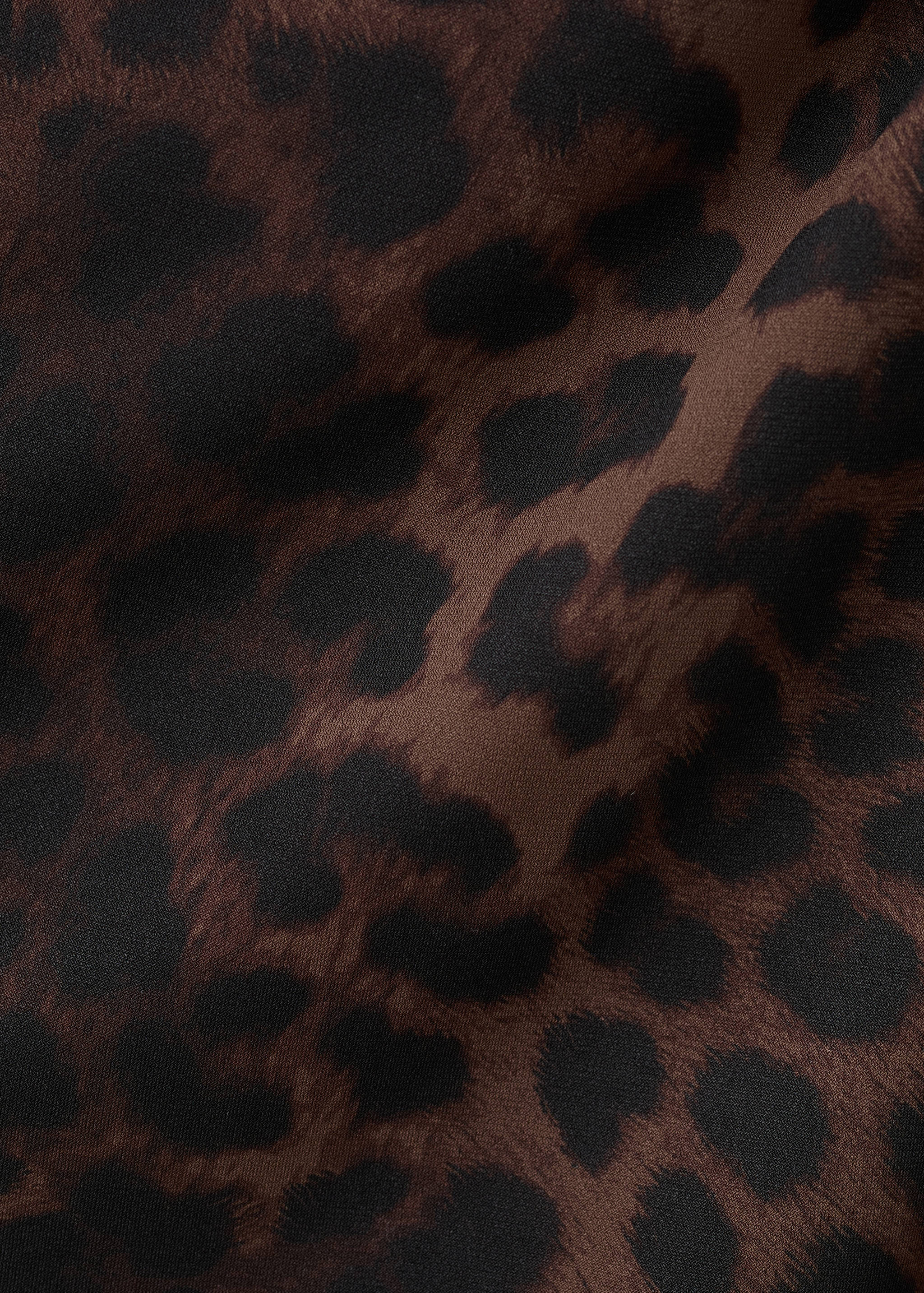 Leopard-print top with asymmetrical collar - Details of the article 0