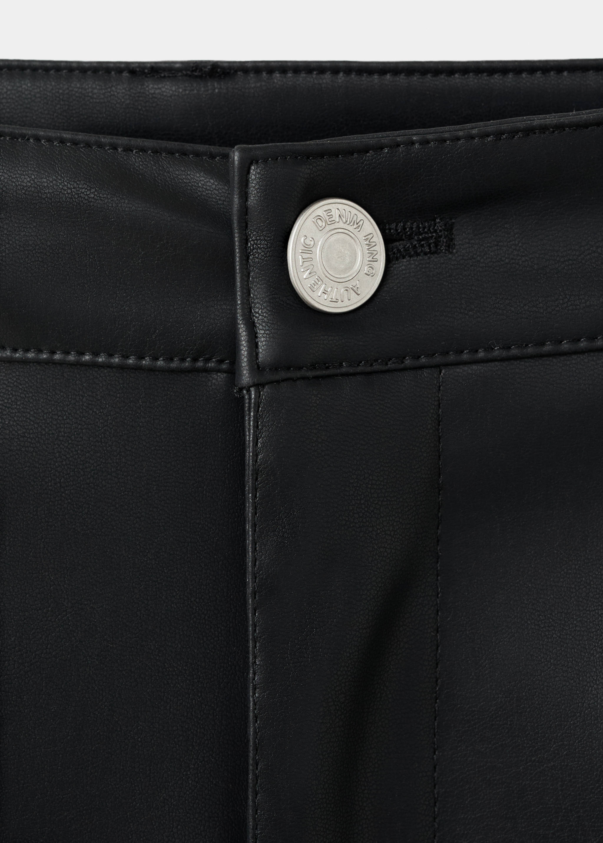 Pantalones polipiel rectos - Detalle del artículo 8