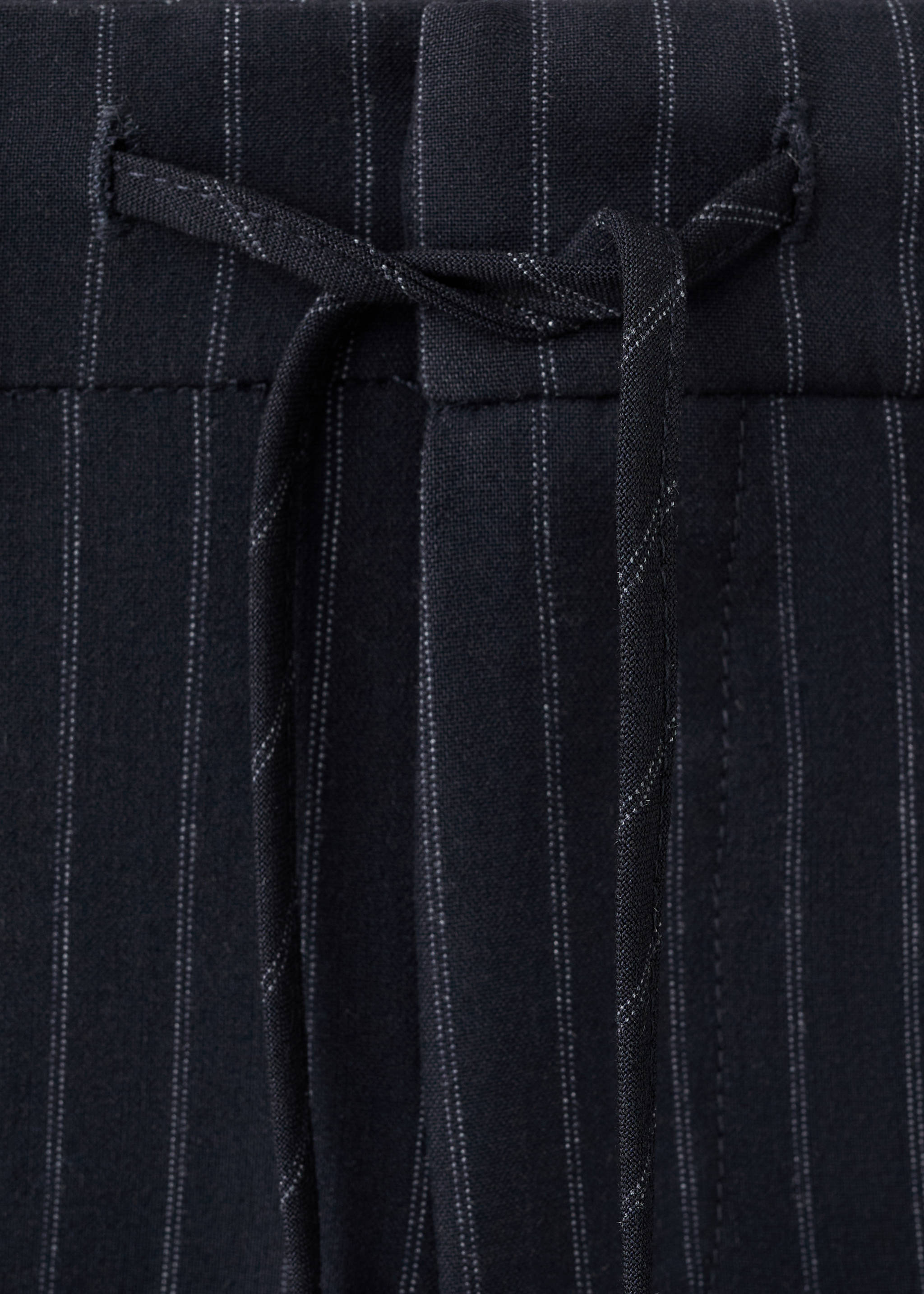 Spodnie garniturowe w paski - Szczegóły artykułu 8