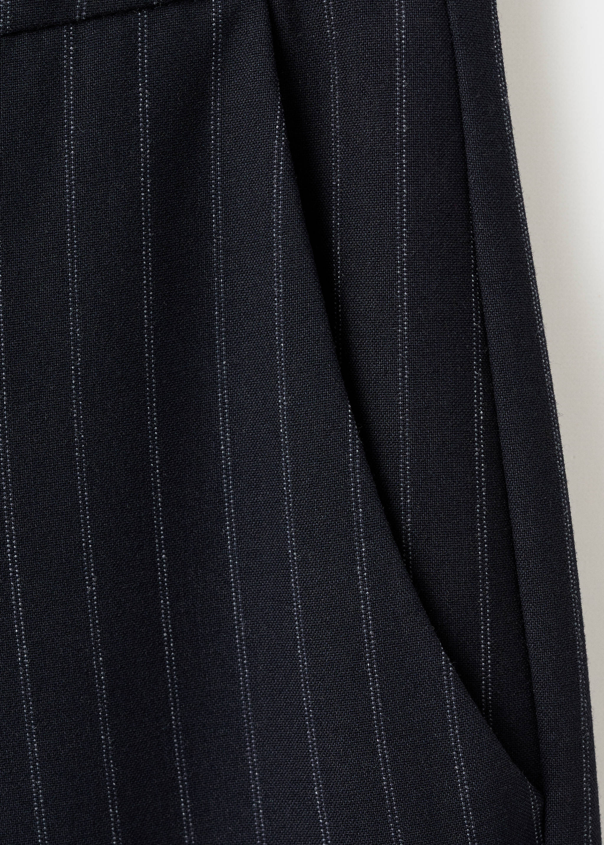 Spodnie garniturowe w paski - Szczegóły artykułu 0