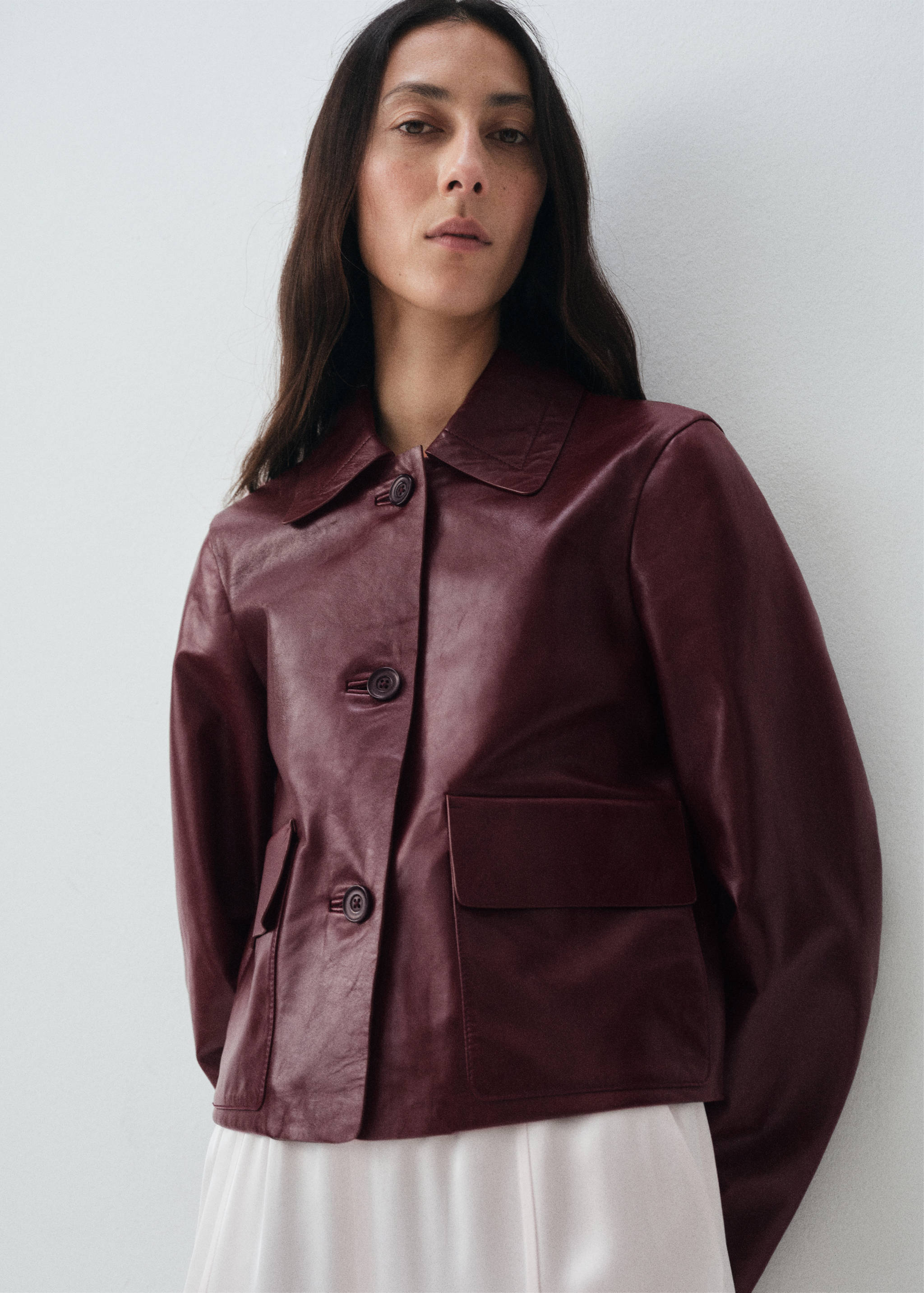 Veste 100 % cuir boutons - Plan moyen