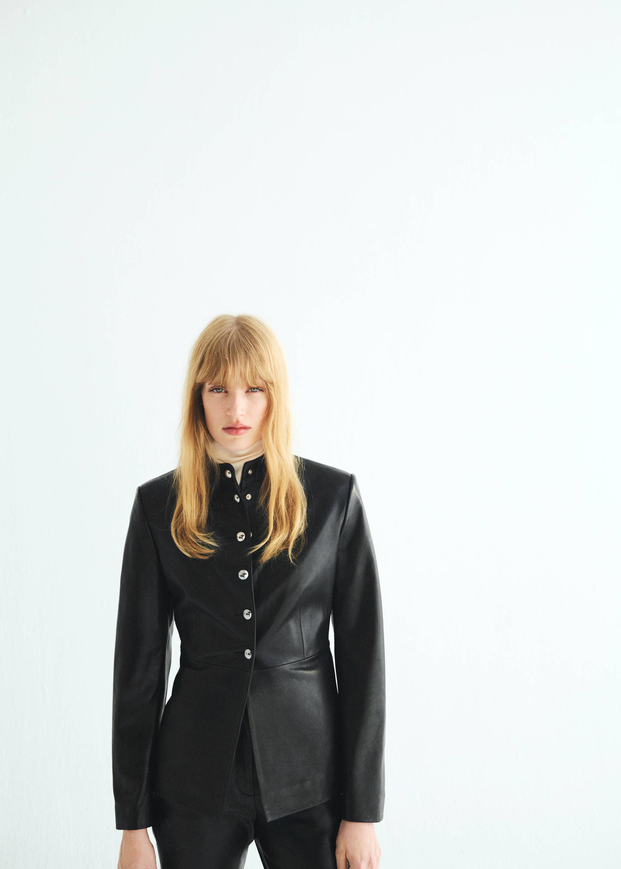 100% leather jacket with buttons - Medium plane