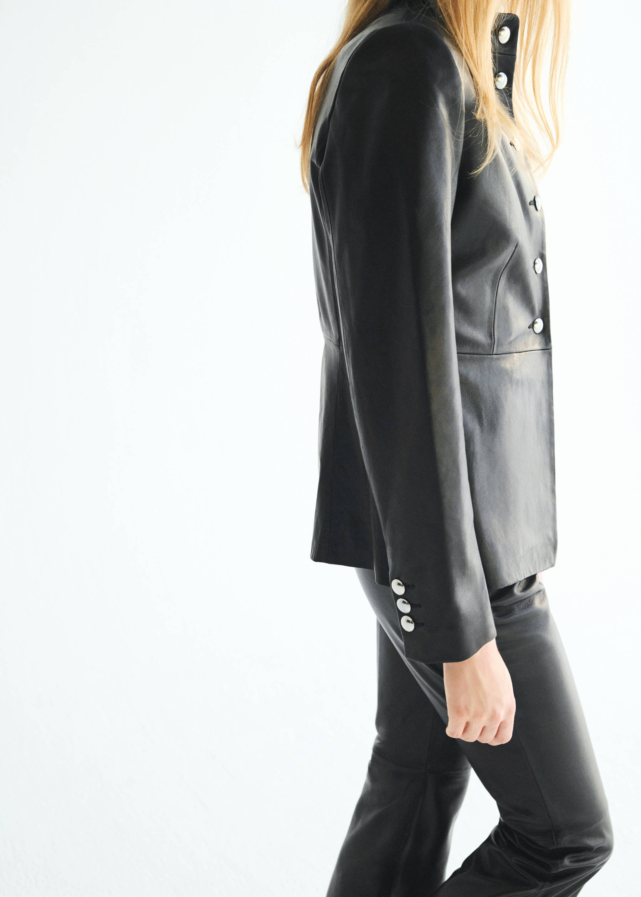 100% leather jacket with buttons - Reverse of the article