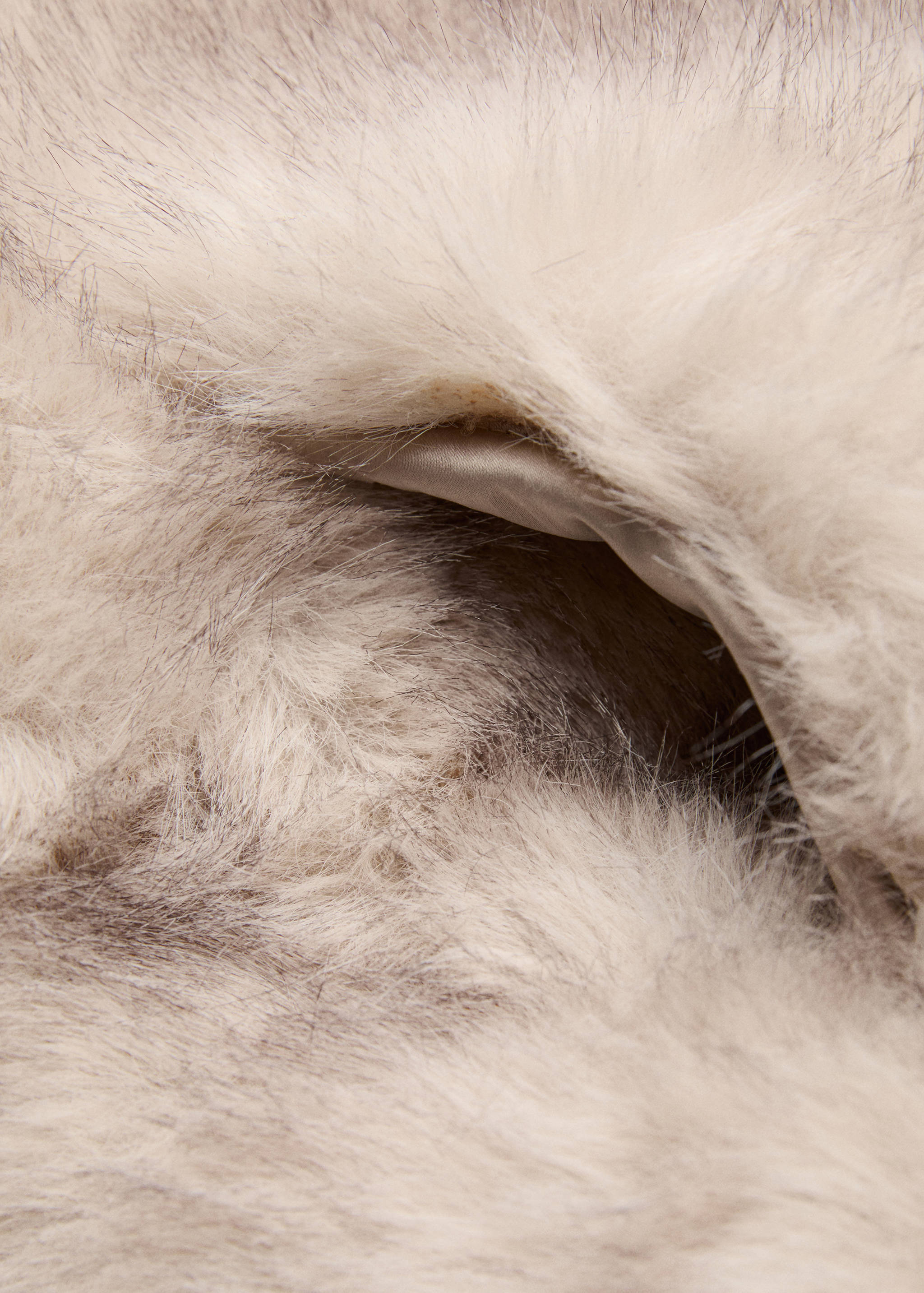 Faux-fur scarf - Details of the article 1
