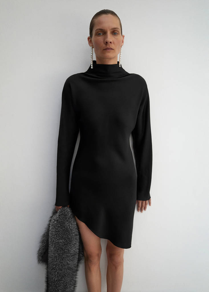 MANGO - Robe satinée bas asymétrique noir - S