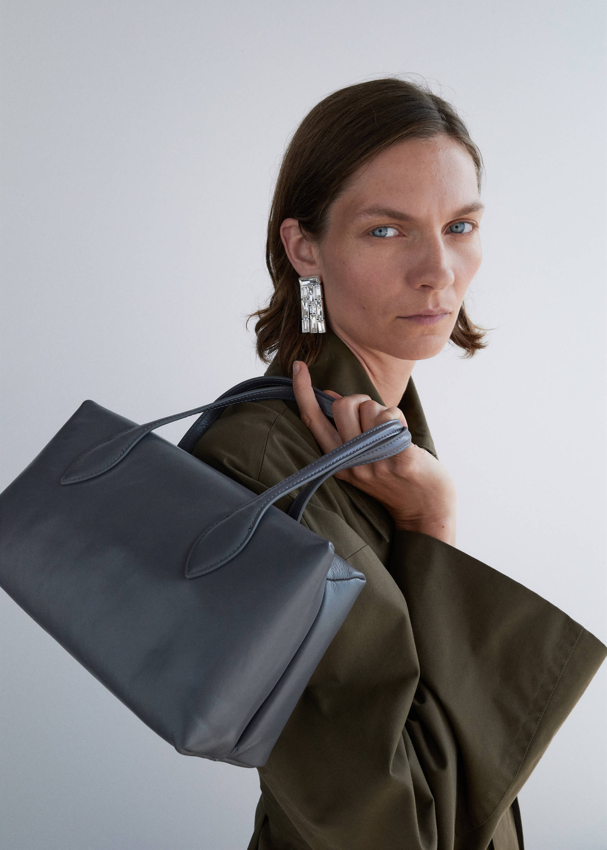 Quilted leather shoulder bag - General plane