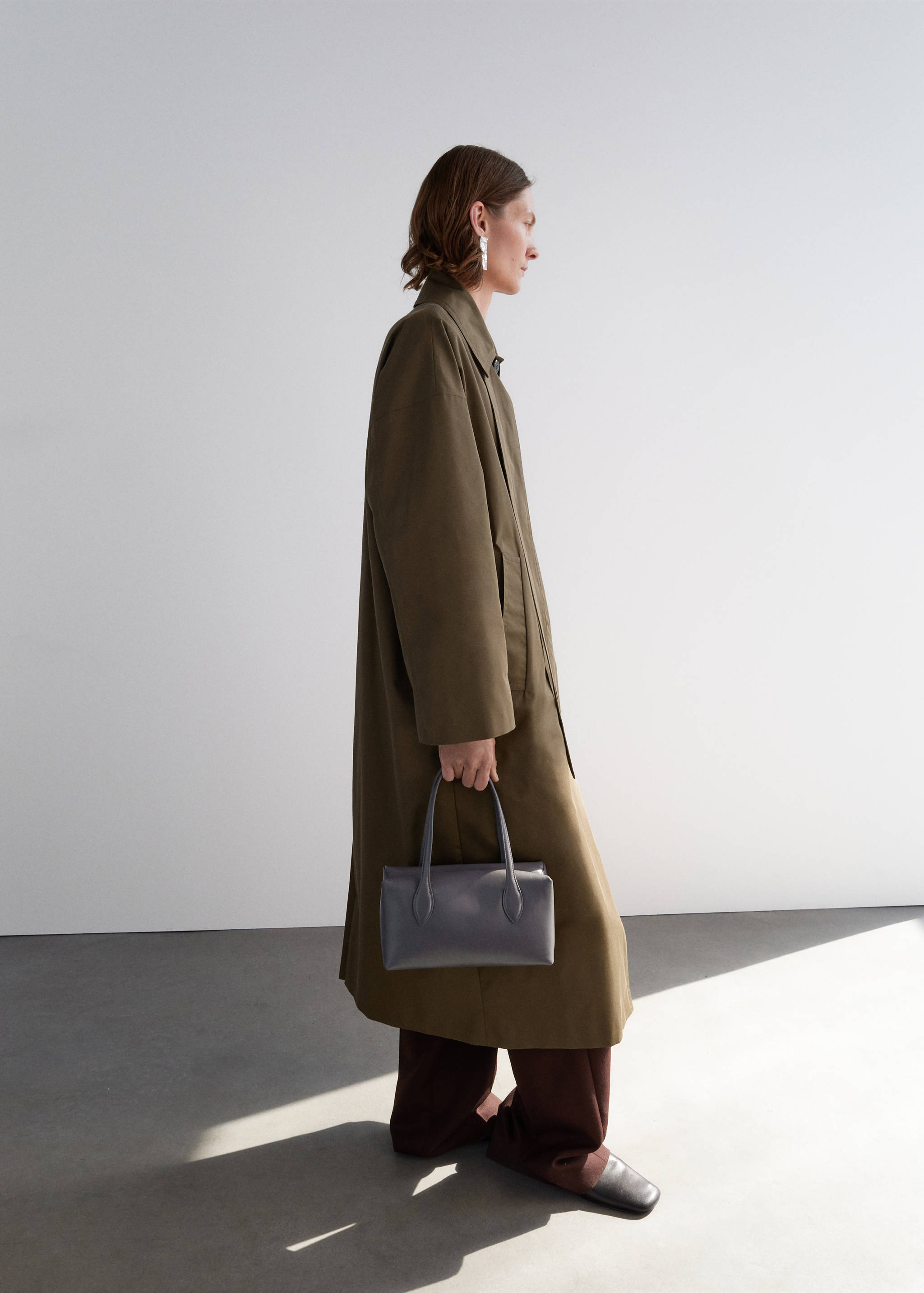 Quilted leather shoulder bag - Details of the article 9