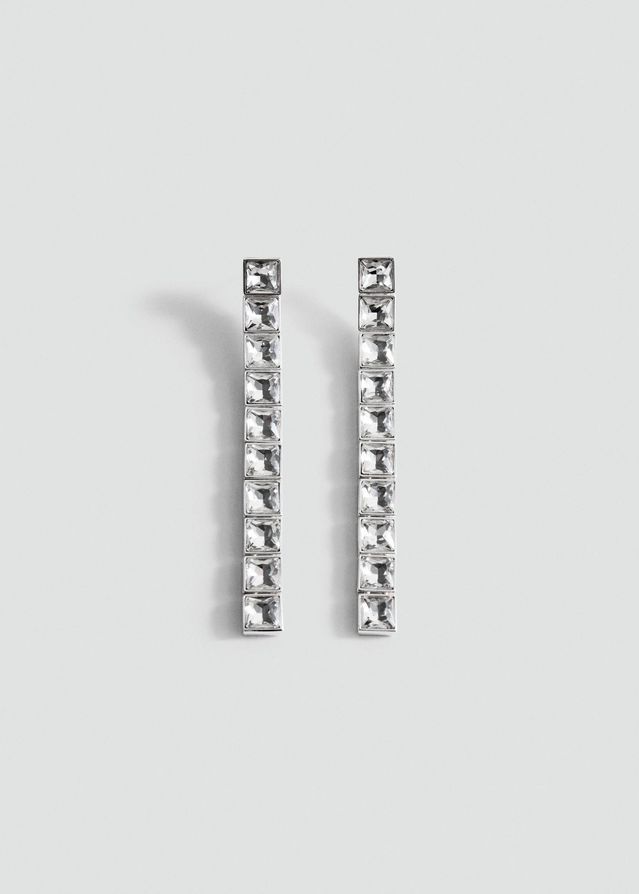 Boucles d’oreilles avec un pendentif en cristaux - Article sans modèle