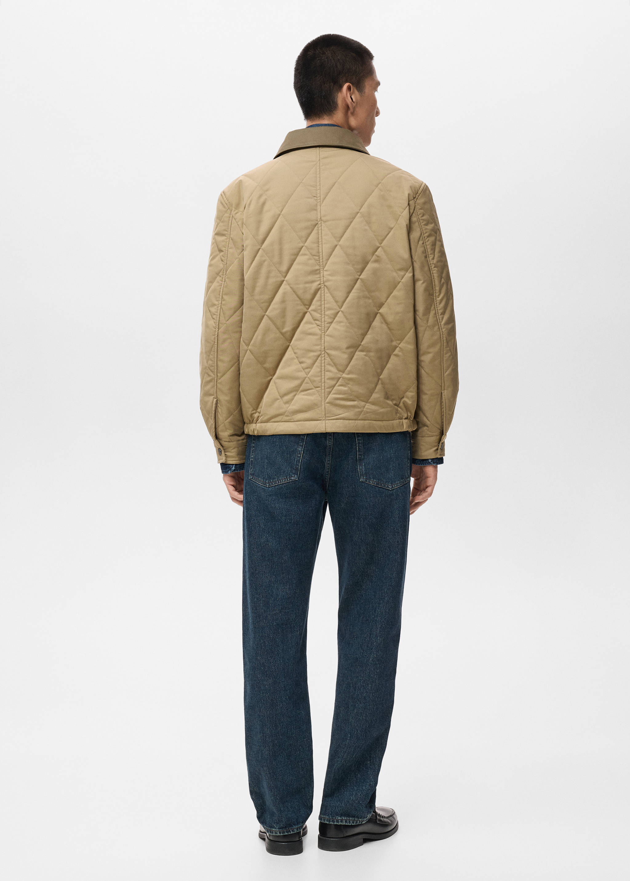 Quilted water repellent jacket - Reverse of the article