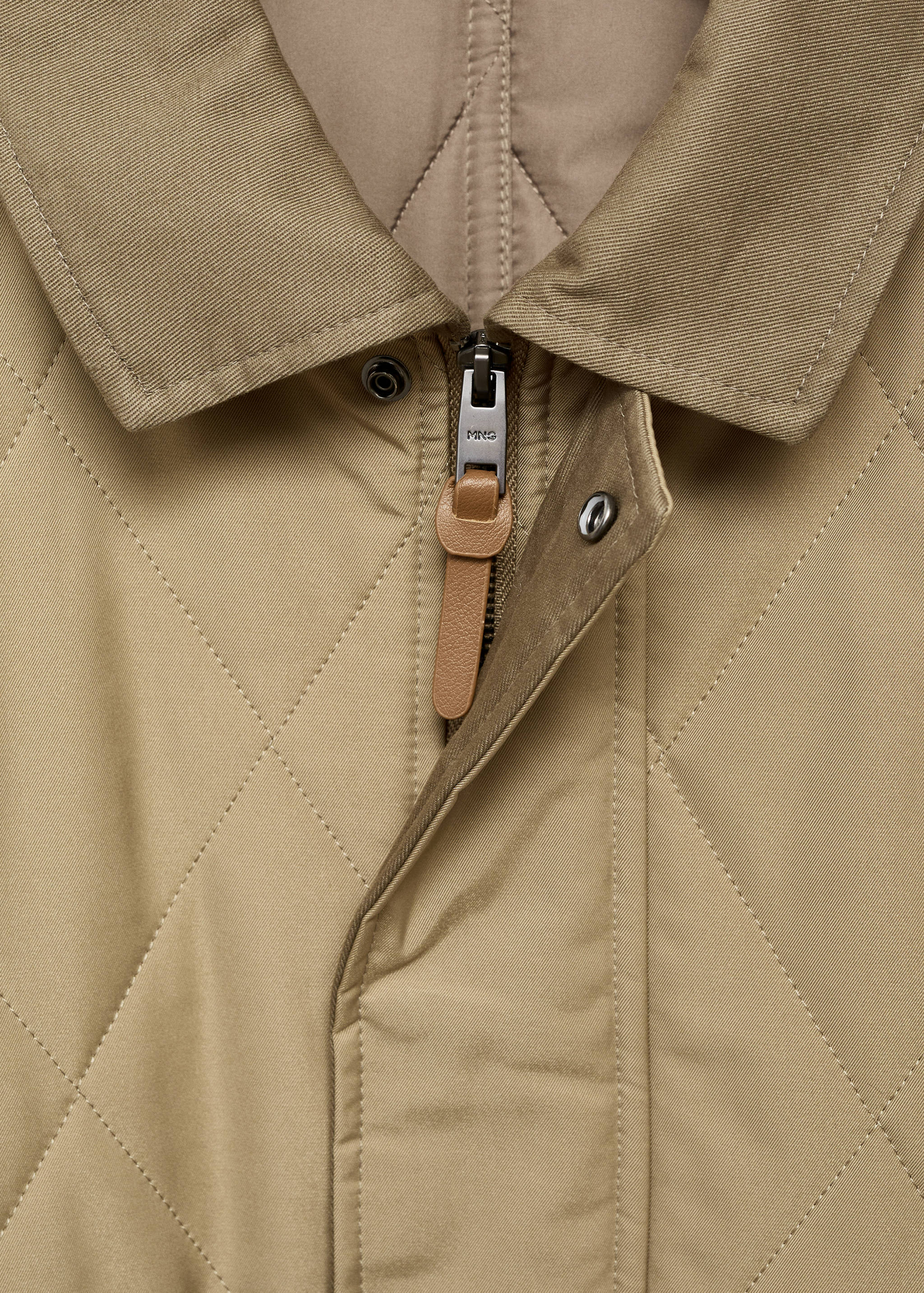 Quilted water repellent jacket - Details of the article 8