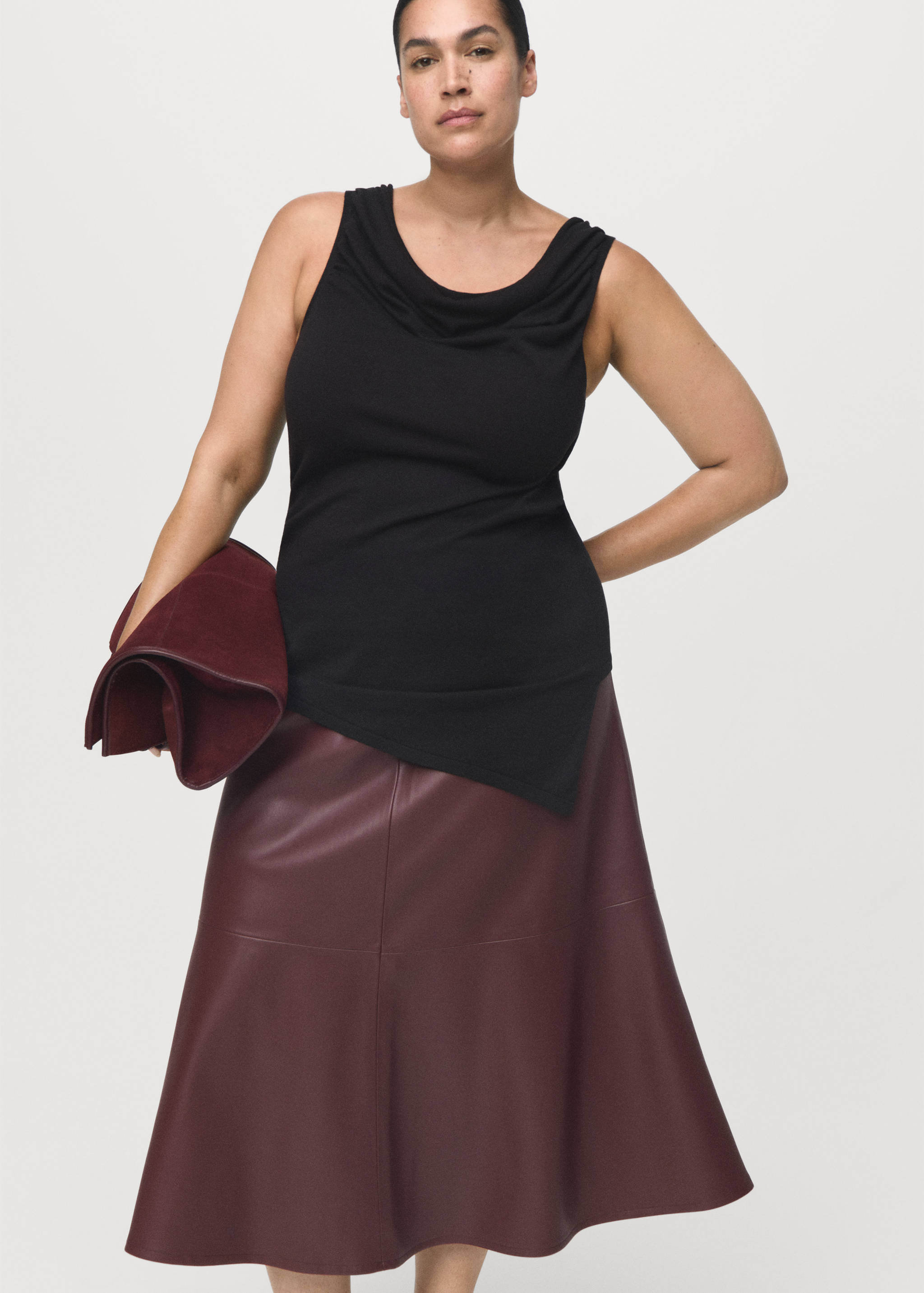 Faux-leather midi-skirt - Details of the article 5