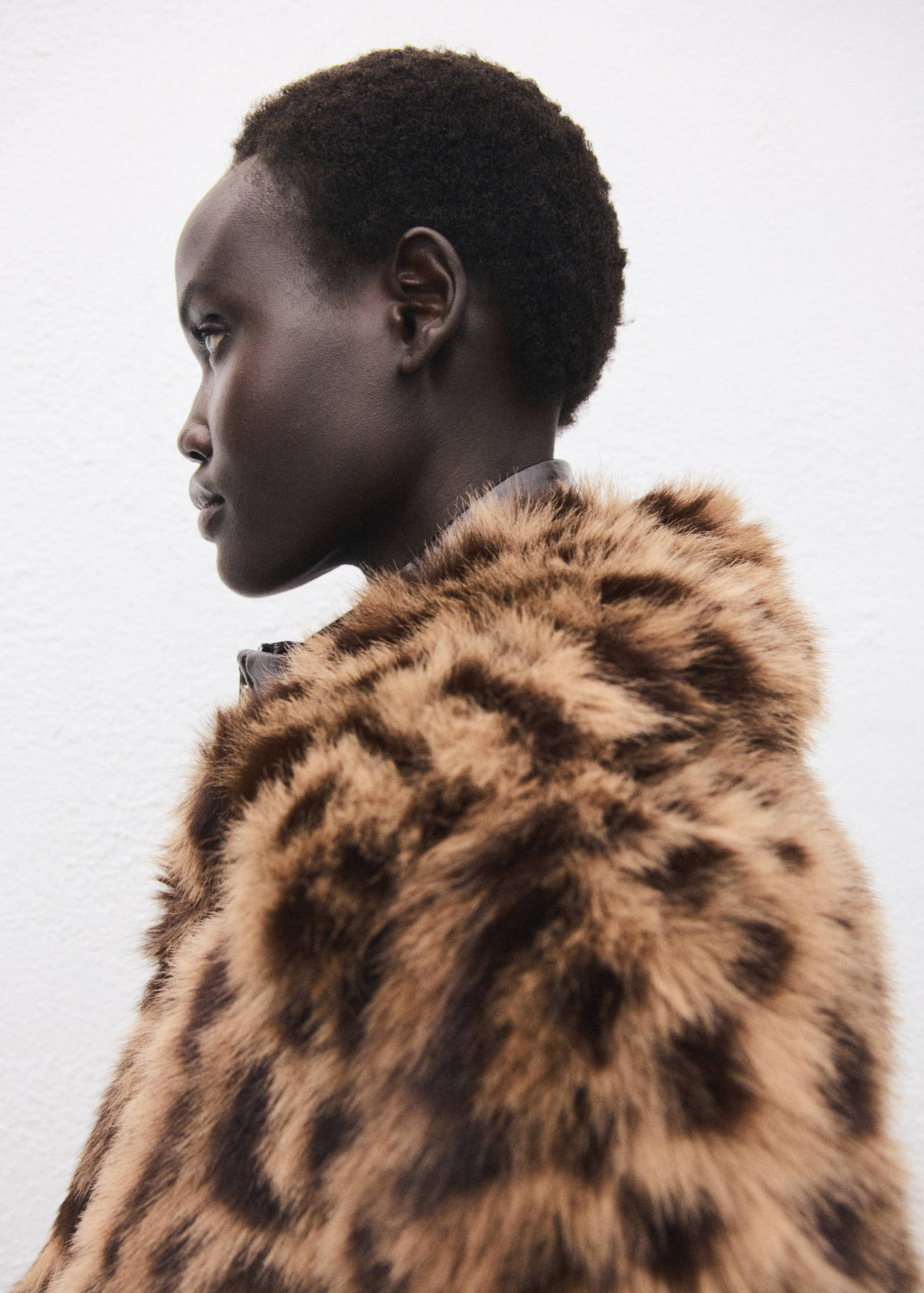 Leopardmönstrad fuskpälskappa - Detaljer om artikeln 3